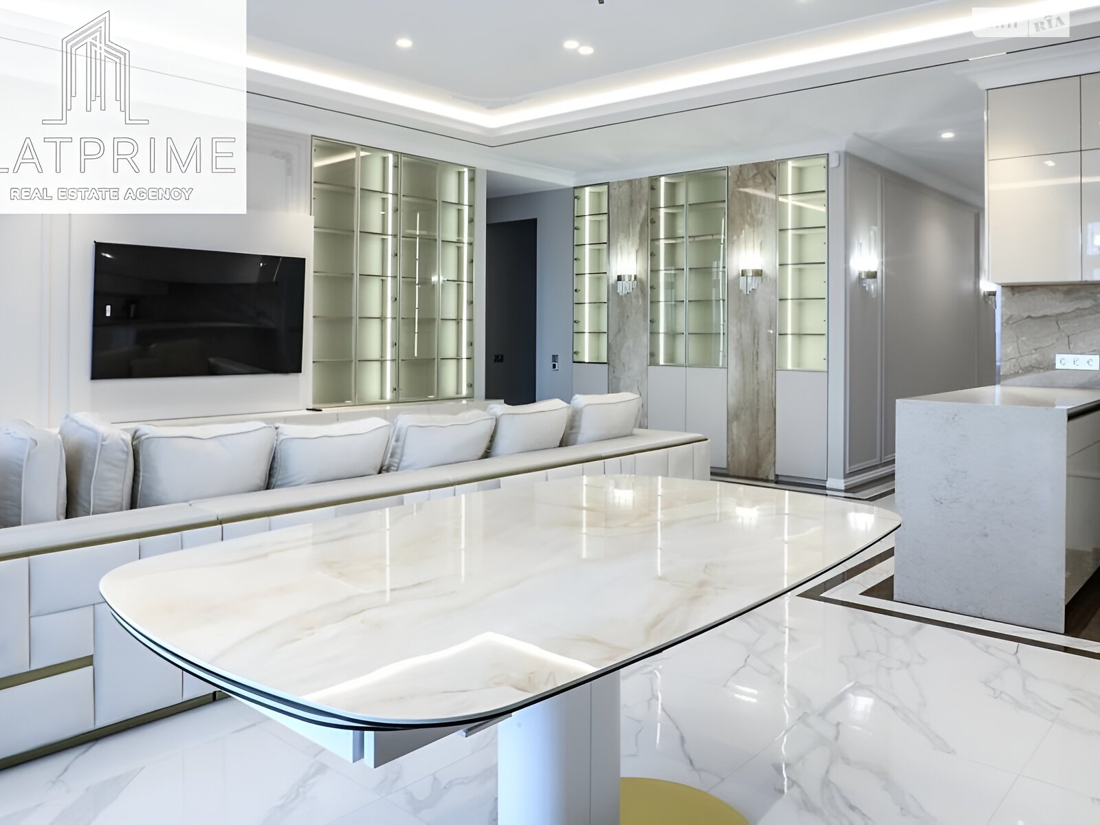 Продажа трехкомнатной квартиры в Киеве, на пер. Лабораторный 7, район Черепанова гора фото 1 Продажа трехкомнатной квартиры в Киеве, на пер. Лабораторный 7, район Черепанова гора фото 1