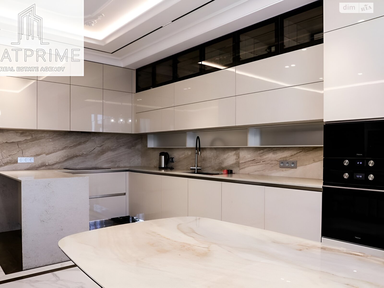 Продажа трехкомнатной квартиры в Киеве, на пер. Лабораторный 7, район Черепанова гора фото 1 Продажа трехкомнатной квартиры в Киеве, на пер. Лабораторный 7, район Черепанова гора фото 1