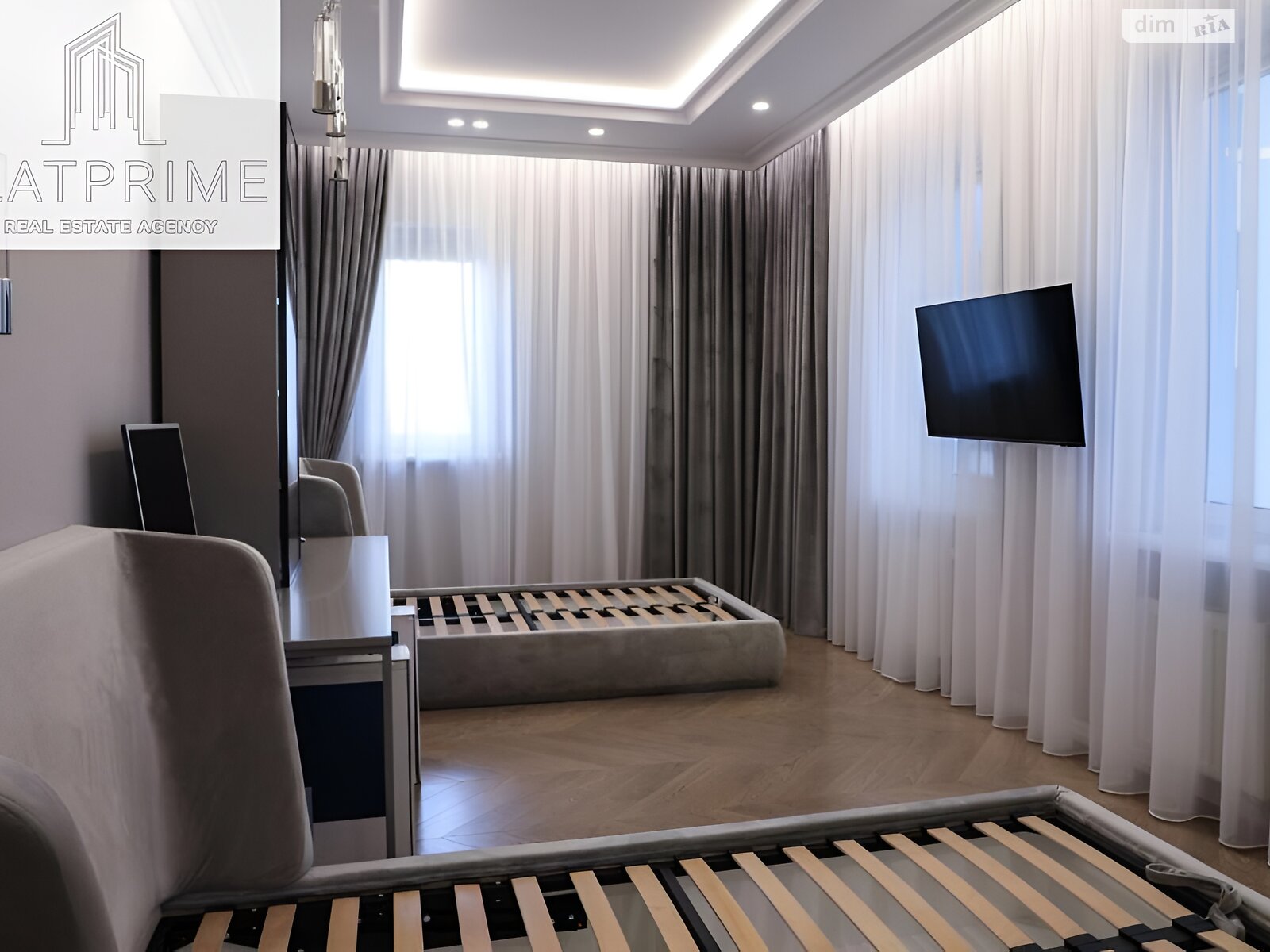 Продажа трехкомнатной квартиры в Киеве, на пер. Лабораторный 7, район Черепанова гора фото 1 Продажа трехкомнатной квартиры в Киеве, на пер. Лабораторный 7, район Черепанова гора фото 1