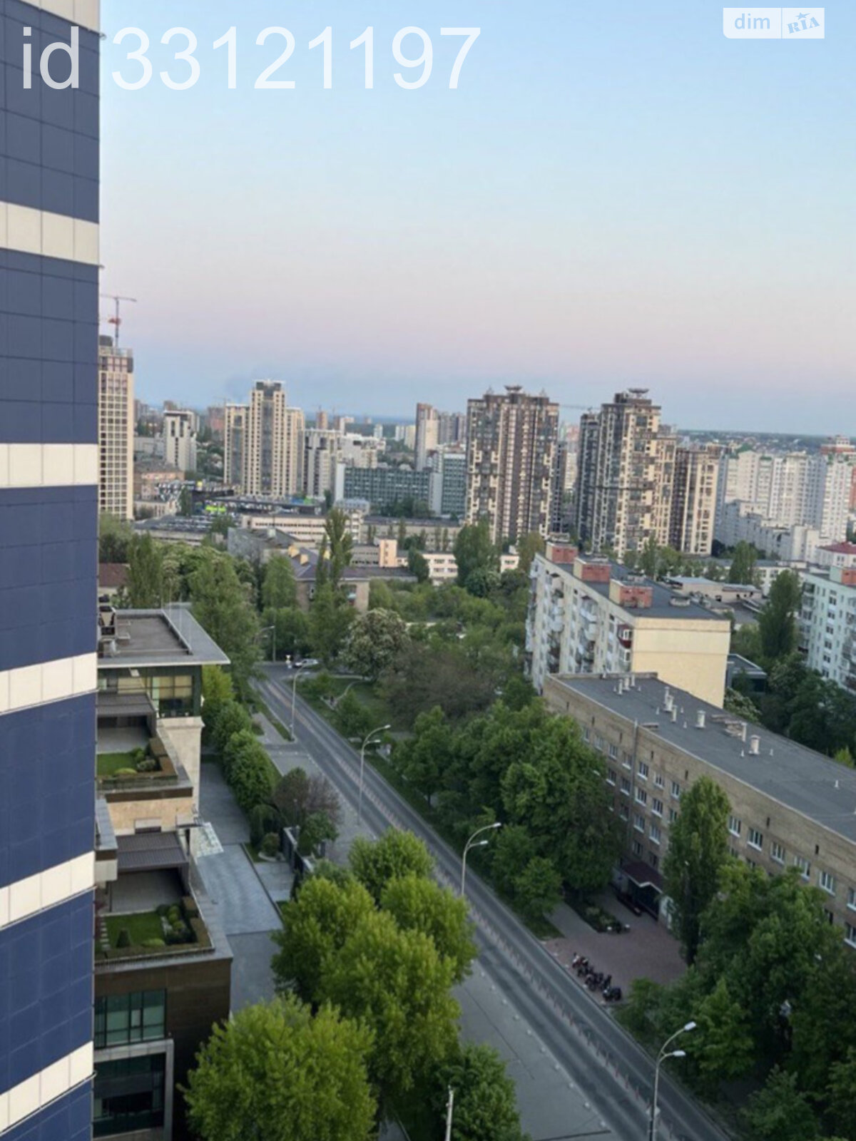 Продаж чотирикімнатної квартири в Києві, на пров. Лабораторний 7, район Черепанова гора фото 1 Продаж чотирикімнатної квартири в Києві, на пров. Лабораторний 7, район Черепанова гора фото 1