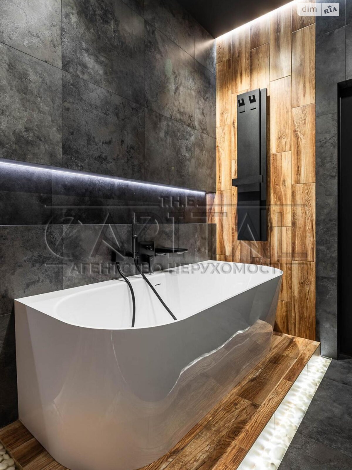 Продажа трехкомнатной квартиры в Киеве, на пер. Лабораторный 7, район Черепанова гора фото 1