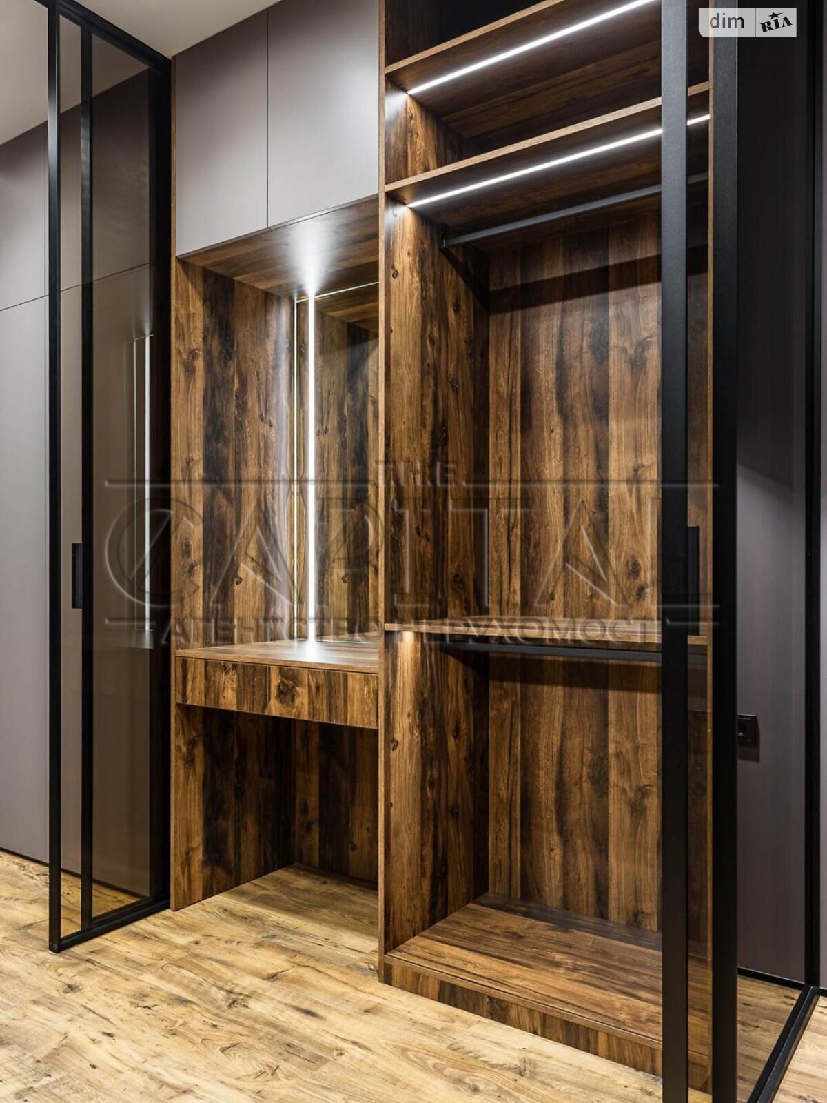 Продажа трехкомнатной квартиры в Киеве, на пер. Лабораторный 7, район Черепанова гора фото 1