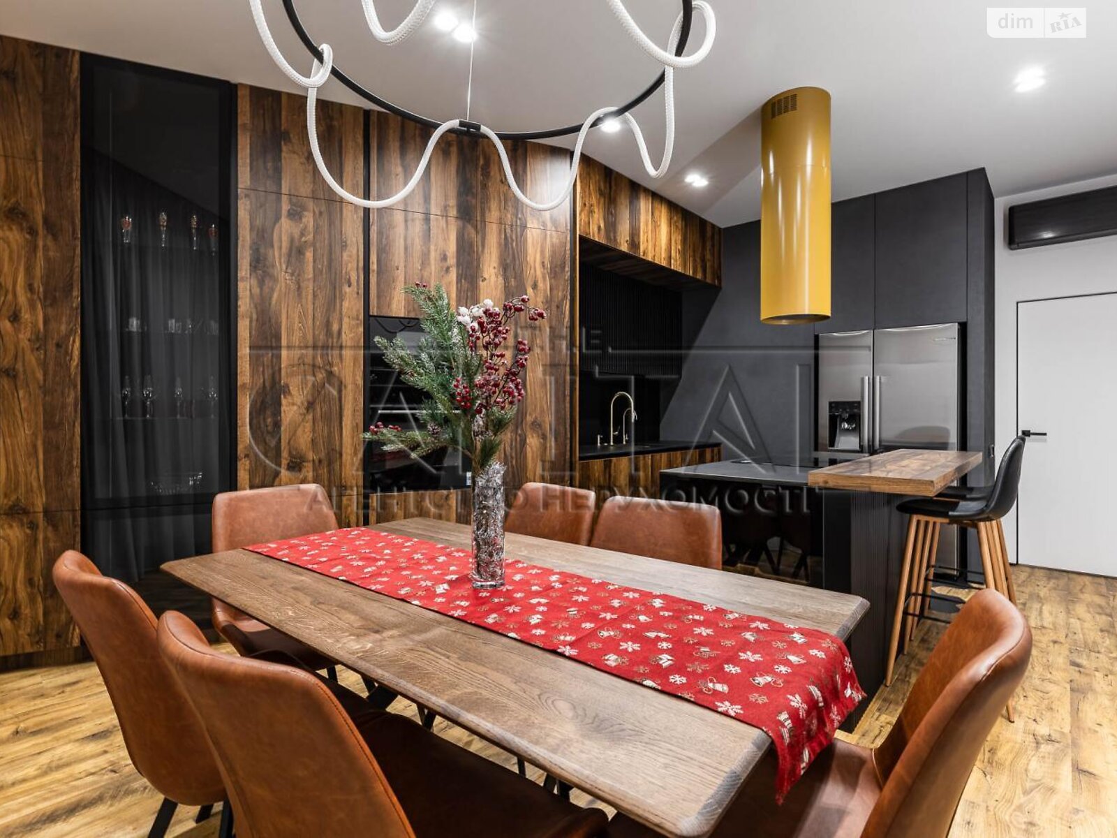 Продажа трехкомнатной квартиры в Киеве, на пер. Лабораторный 7, район Черепанова гора фото 1