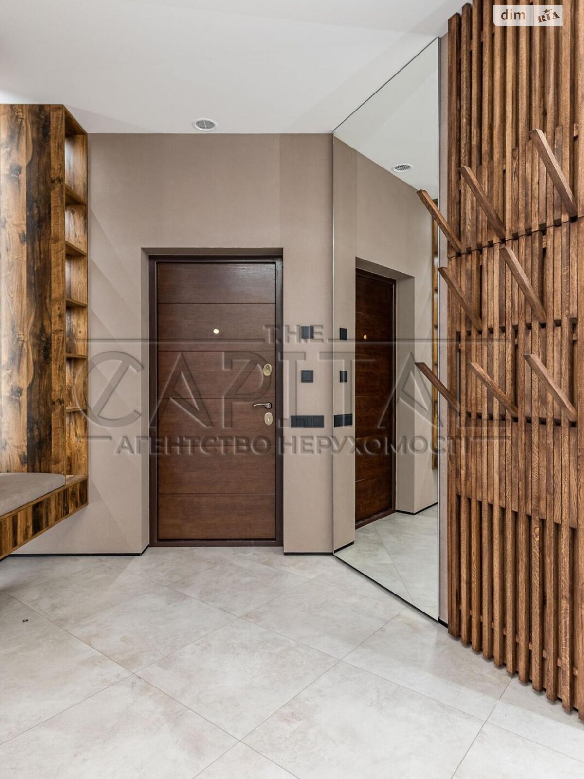 Продажа трехкомнатной квартиры в Киеве, на пер. Лабораторный 7, район Черепанова гора фото 1