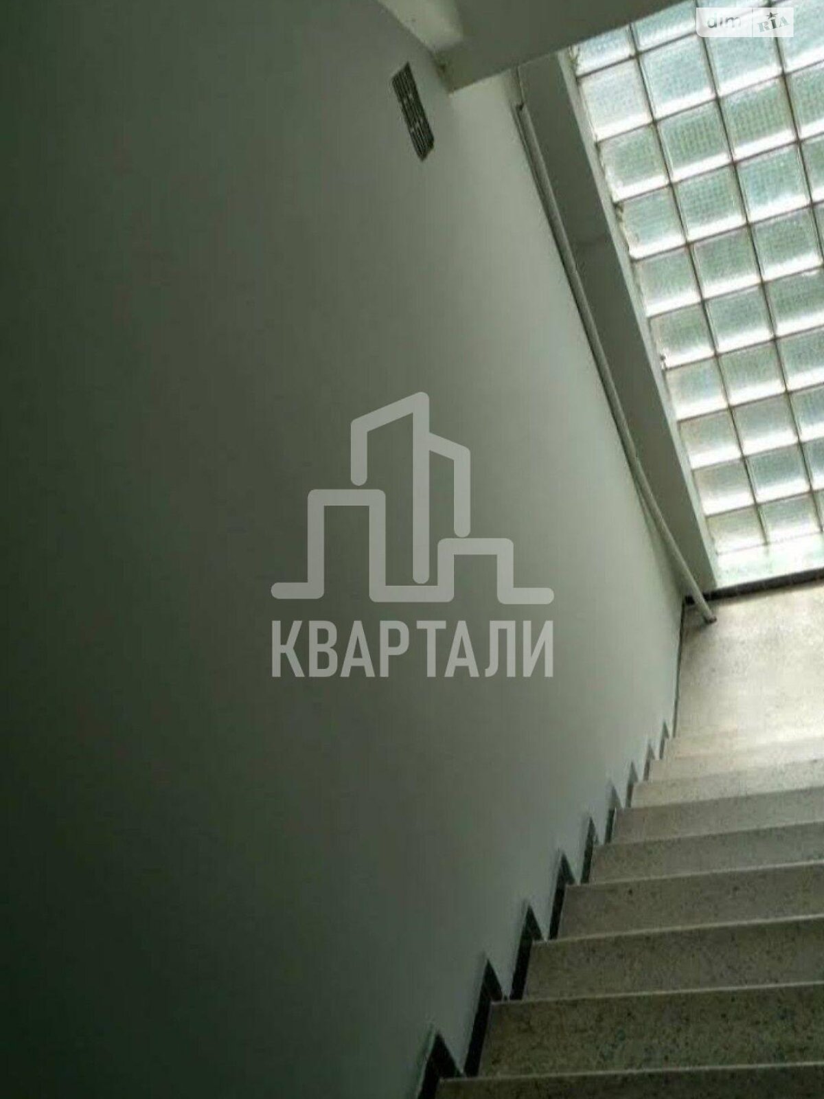 Продажа трехкомнатной квартиры в Киеве, на бул. Леси Украинки 24, район Черепанова гора фото 1