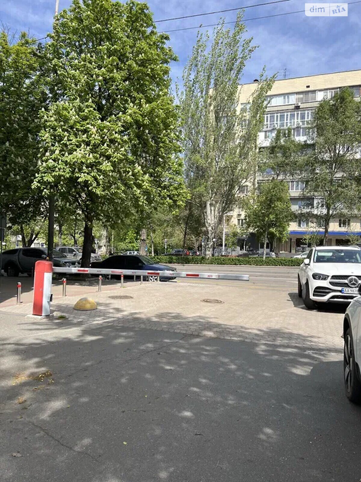 Продажа трехкомнатной квартиры в Киеве, на бул. Леси Украинки 20/22, район Черепанова гора фото 1 Продажа трехкомнатной квартиры в Киеве, на бул. Леси Украинки 20/22, район Черепанова гора фото 1