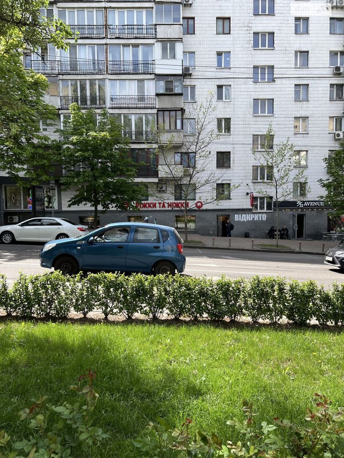 Продаж трикімнатної квартири в Києві, на бул. Лесі Українки 20/22, район Черепанова гора фото 1 Продаж трикімнатної квартири в Києві, на бул. Лесі Українки 20/22, район Черепанова гора фото 1