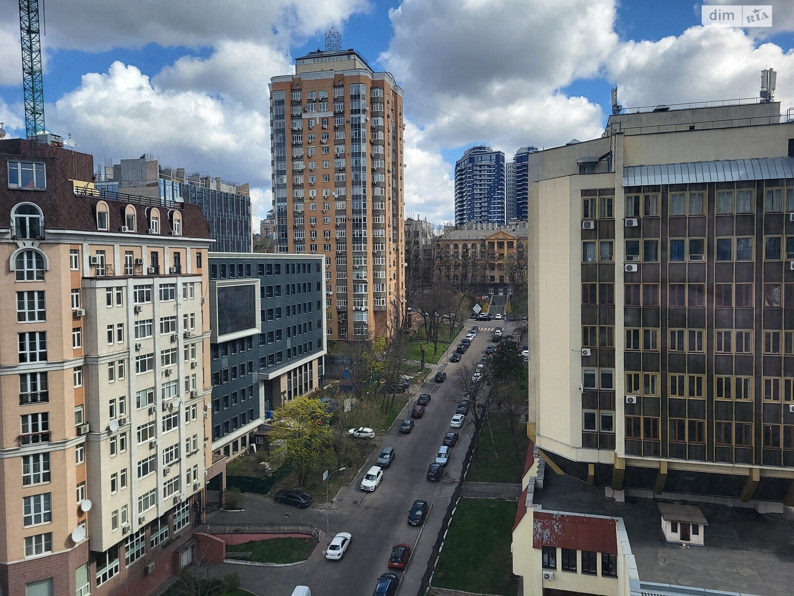 Продаж чотирикімнатної квартири в Києві, на вул. Предславинська 20А, район Черепанова гора фото 1 Продаж чотирикімнатної квартири в Києві, на вул. Предславинська 20А, район Черепанова гора фото 1