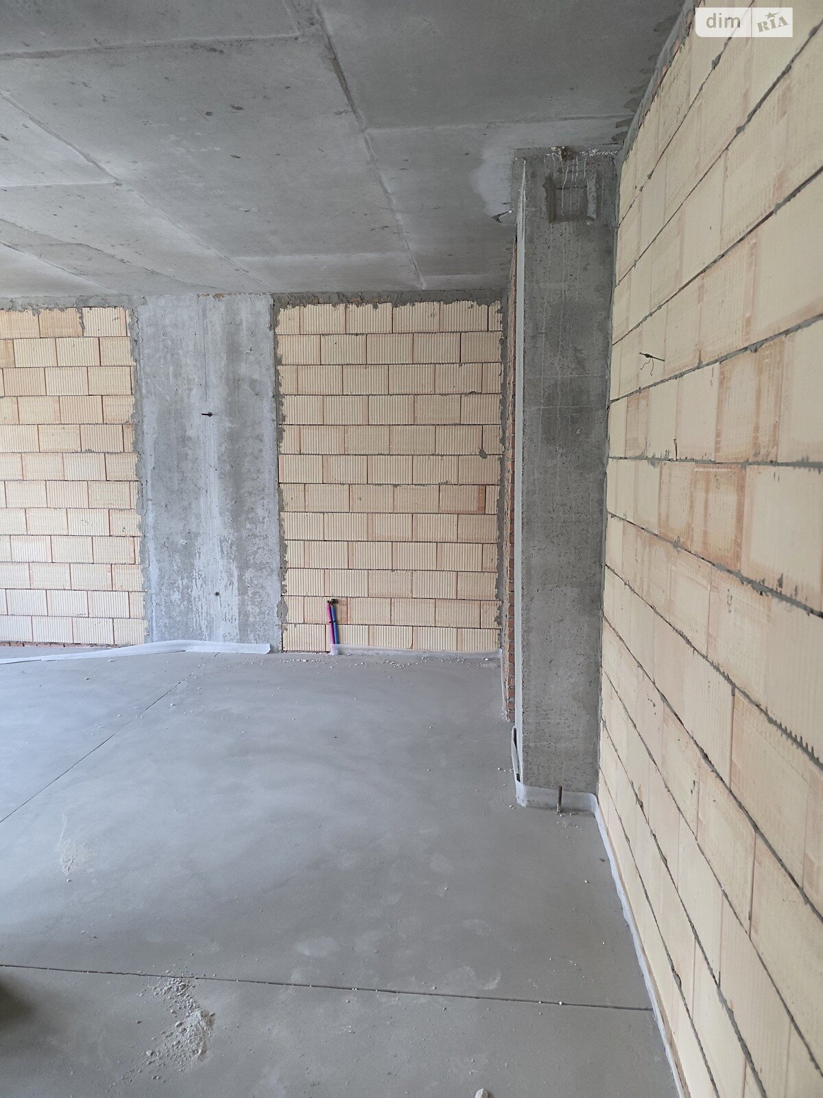 Продаж трикімнатної квартири в Києві, на вул. Предславинська, район Черепанова гора фото 1 Продаж трикімнатної квартири в Києві, на вул. Предславинська, район Черепанова гора фото 1