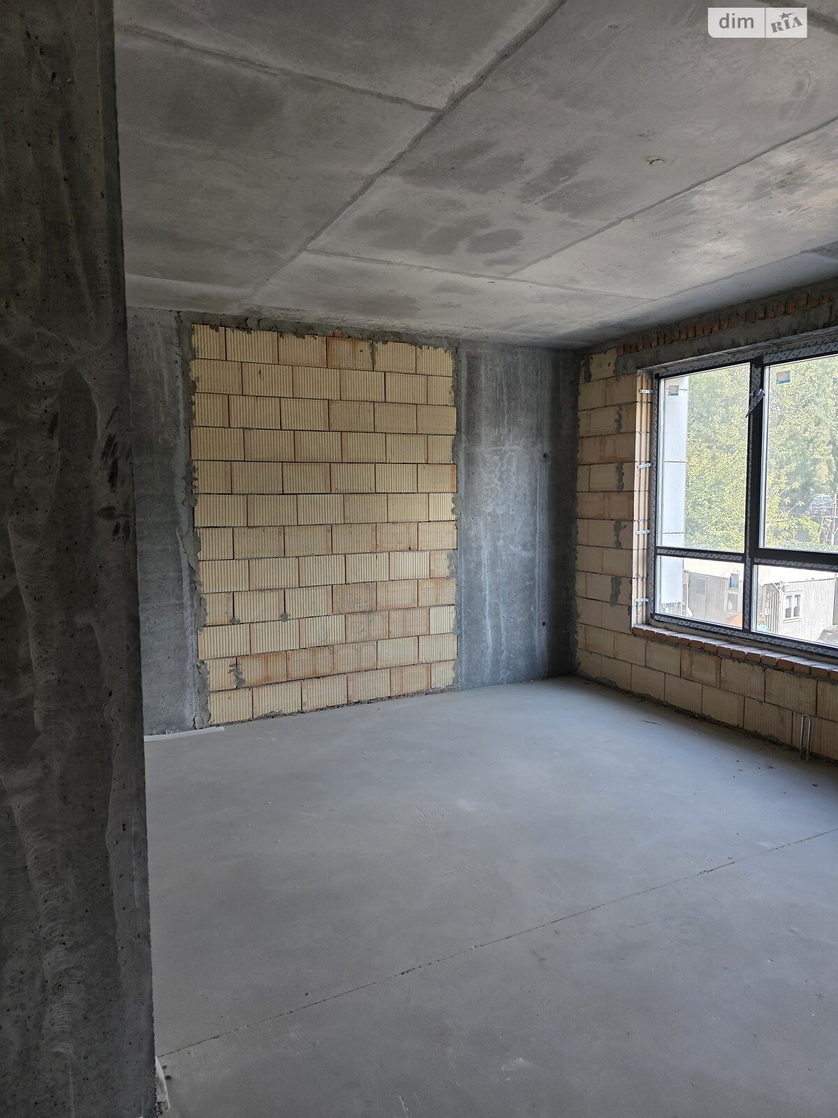 Продаж трикімнатної квартири в Києві, на вул. Предславинська, район Черепанова гора фото 1 Продаж трикімнатної квартири в Києві, на вул. Предславинська, район Черепанова гора фото 1