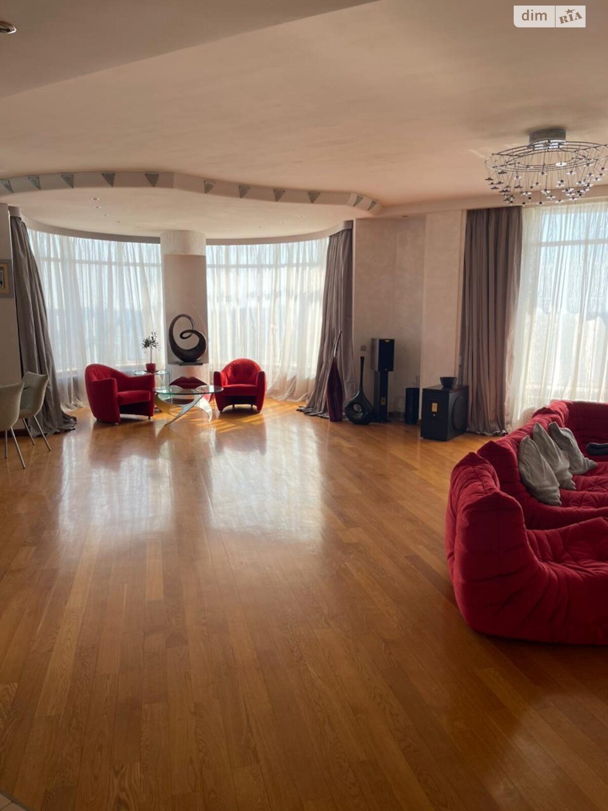 Продаж чотирикімнатної квартири в Києві, на вул. Предславинська 31/11, район Черепанова гора фото 1 Продаж чотирикімнатної квартири в Києві, на вул. Предславинська 31/11, район Черепанова гора фото 1