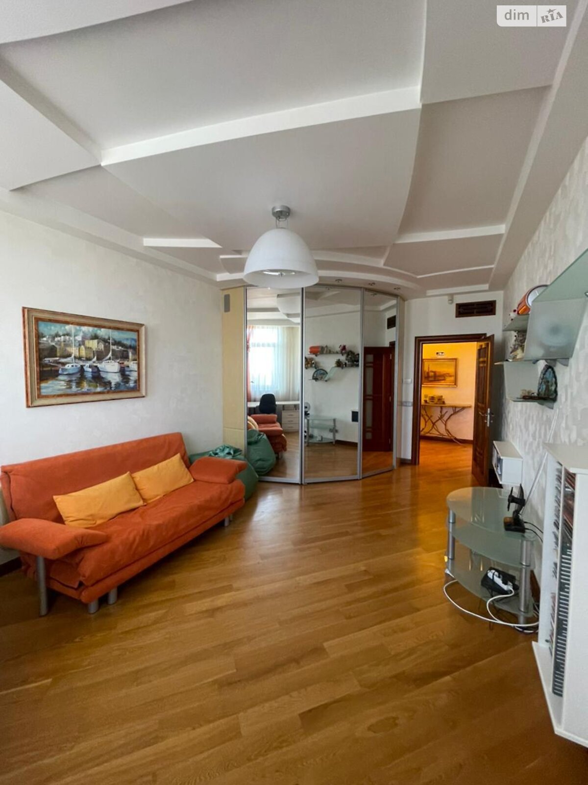 Продаж чотирикімнатної квартири в Києві, на вул. Предславинська 31/11, район Черепанова гора фото 1 Продаж чотирикімнатної квартири в Києві, на вул. Предславинська 31/11, район Черепанова гора фото 1