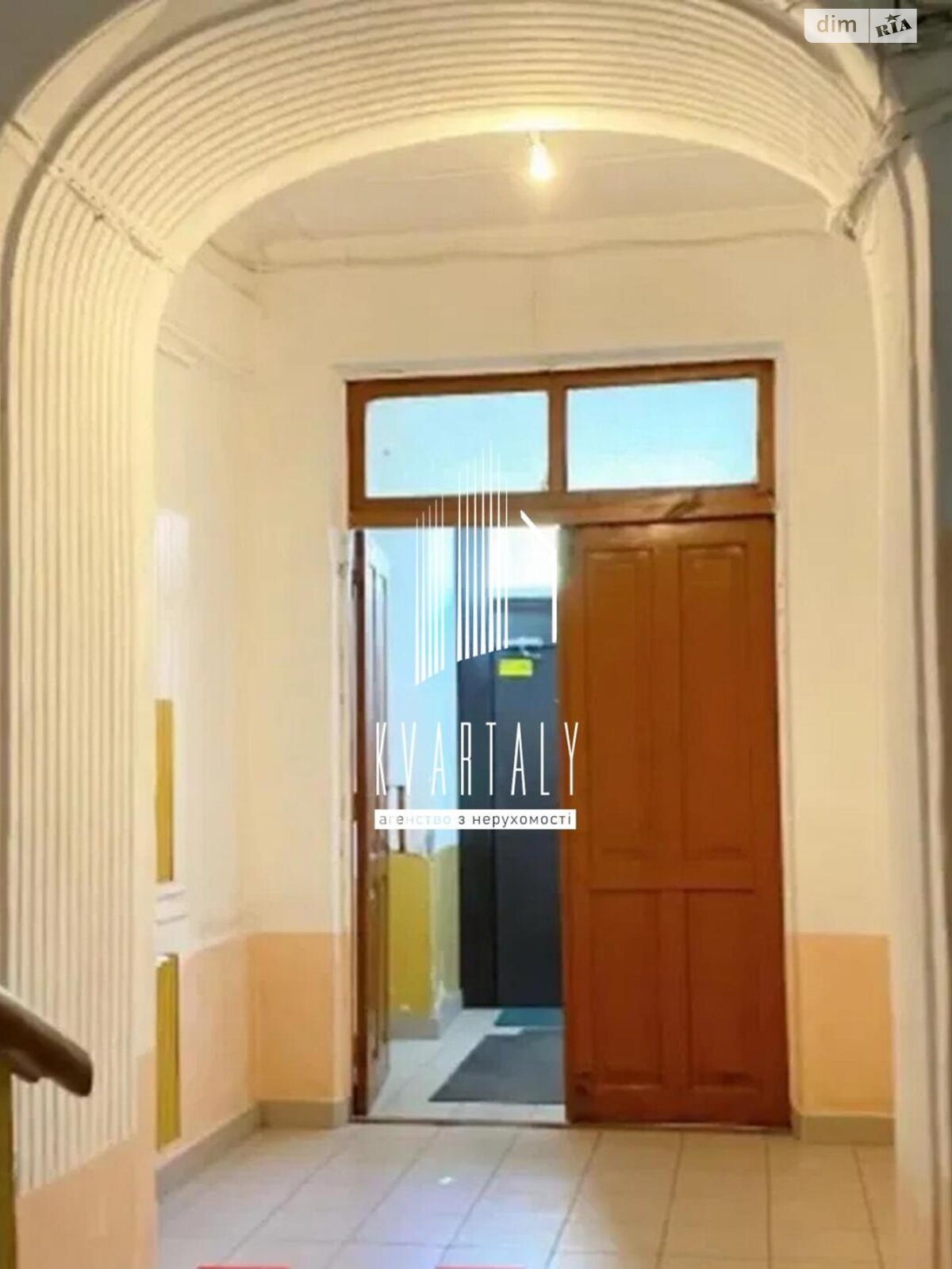 Продаж трикімнатної квартири в Києві, на вул. Саксаганського 9, район Черепанова гора фото 1 Продаж трикімнатної квартири в Києві, на вул. Саксаганського 9, район Черепанова гора фото 1