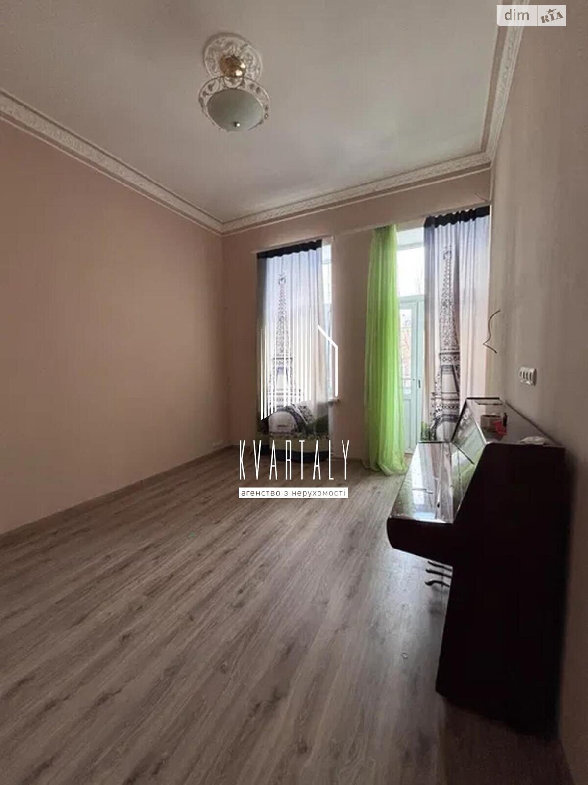 Продаж трикімнатної квартири в Києві, на вул. Саксаганського 9, район Черепанова гора фото 1 Продаж трикімнатної квартири в Києві, на вул. Саксаганського 9, район Черепанова гора фото 1