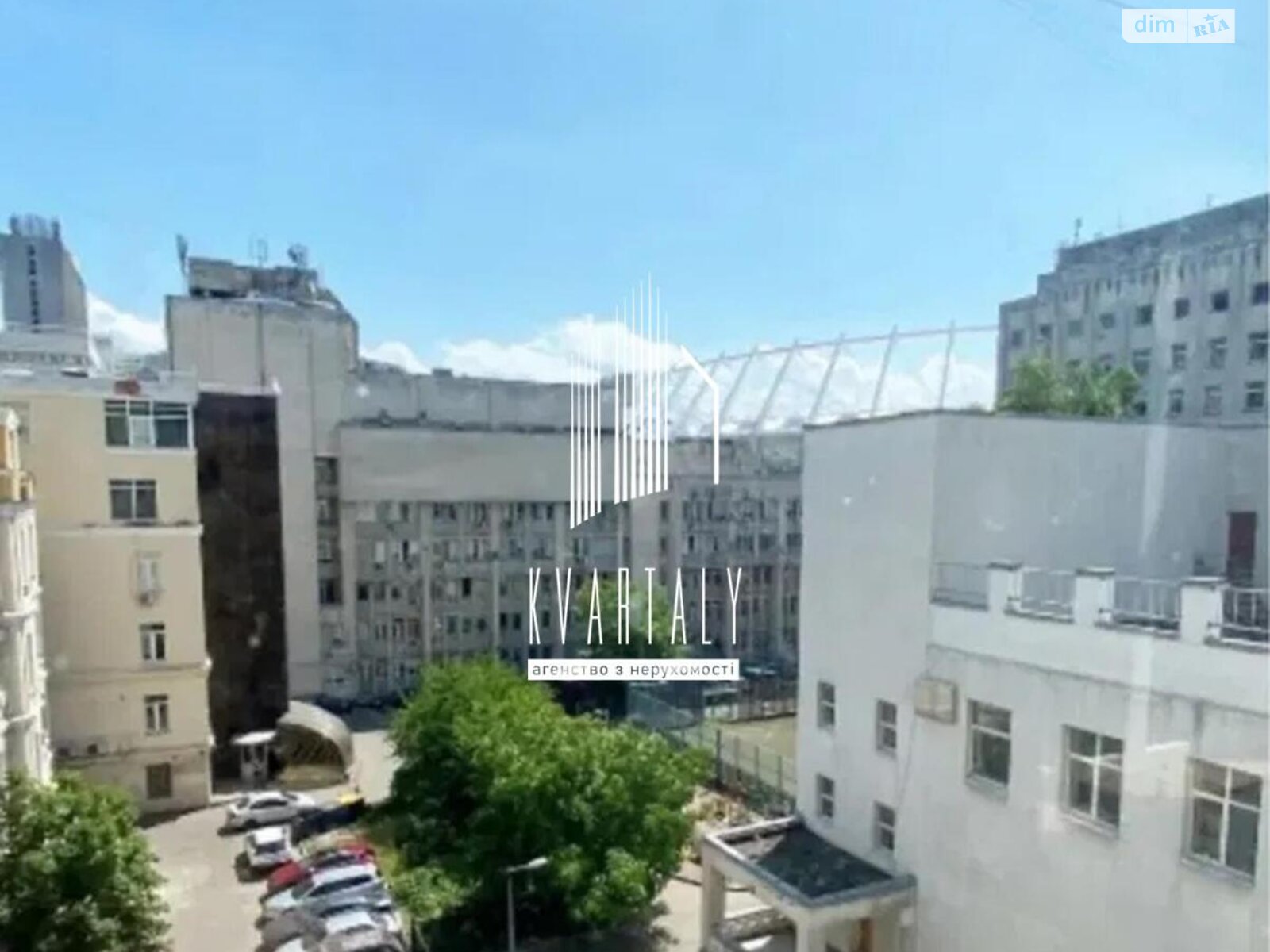 Продаж трикімнатної квартири в Києві, на вул. Саксаганського 9, район Черепанова гора фото 1 Продаж трикімнатної квартири в Києві, на вул. Саксаганського 9, район Черепанова гора фото 1