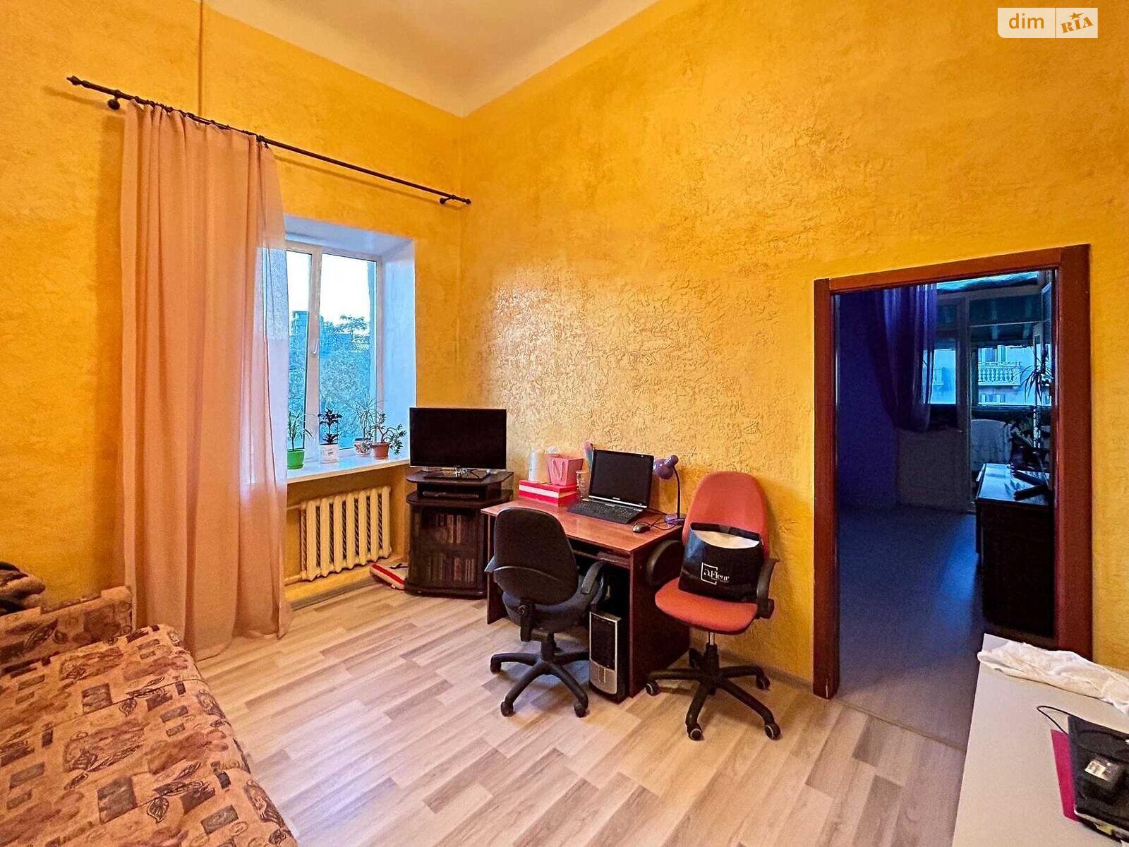 Продажа трехкомнатной квартиры в Киеве, на ул. Саксаганского 89А, район Черепанова гора фото 1 Продажа трехкомнатной квартиры в Киеве, на ул. Саксаганского 89А, район Черепанова гора фото 1