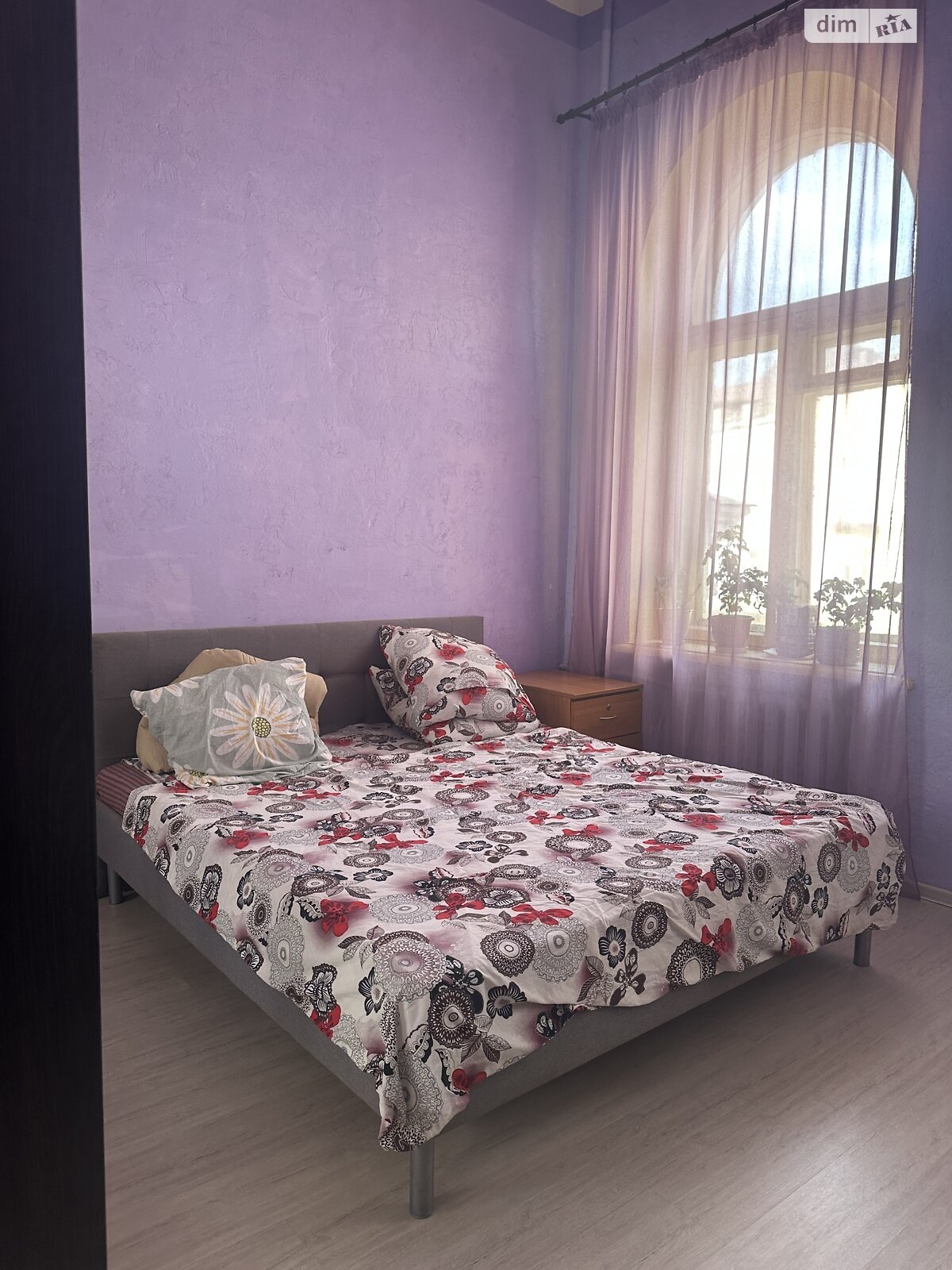 Продажа трехкомнатной квартиры в Киеве, на ул. Саксаганского 89А, район Черепанова гора фото 1 Продажа трехкомнатной квартиры в Киеве, на ул. Саксаганского 89А, район Черепанова гора фото 1