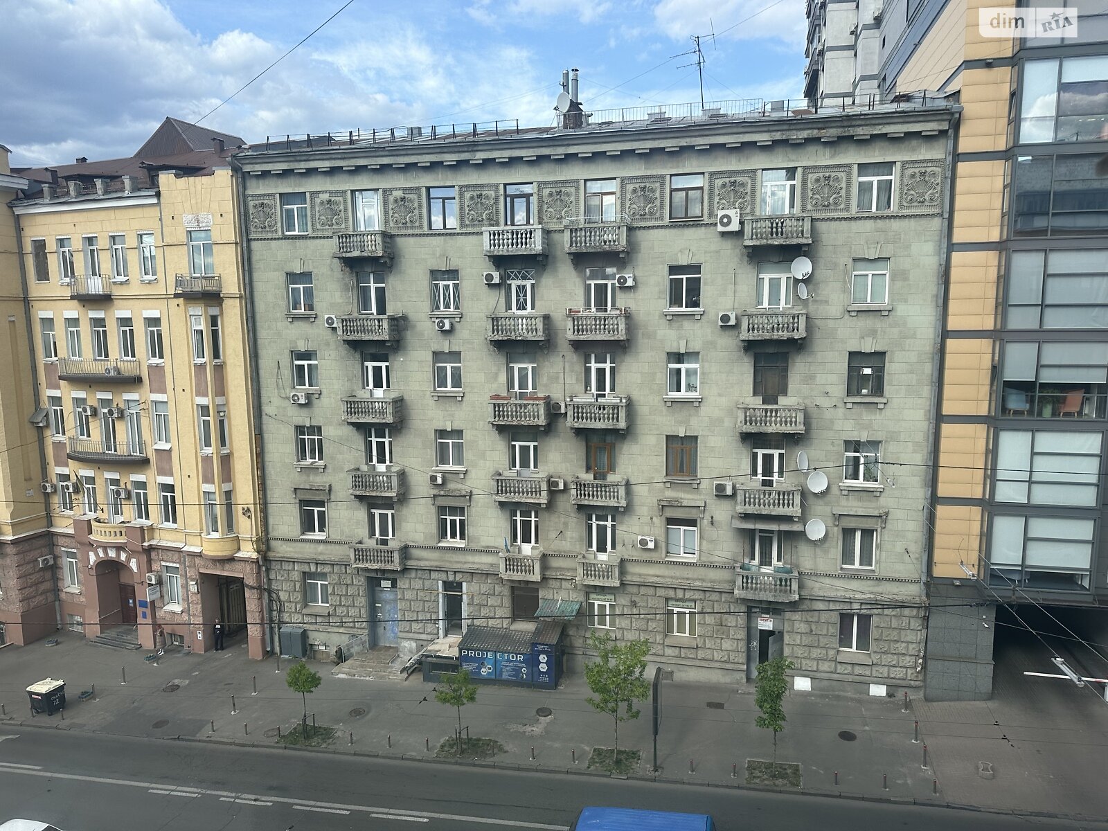 Продажа трехкомнатной квартиры в Киеве, на ул. Саксаганского 89А, район Черепанова гора фото 1 Продажа трехкомнатной квартиры в Киеве, на ул. Саксаганского 89А, район Черепанова гора фото 1