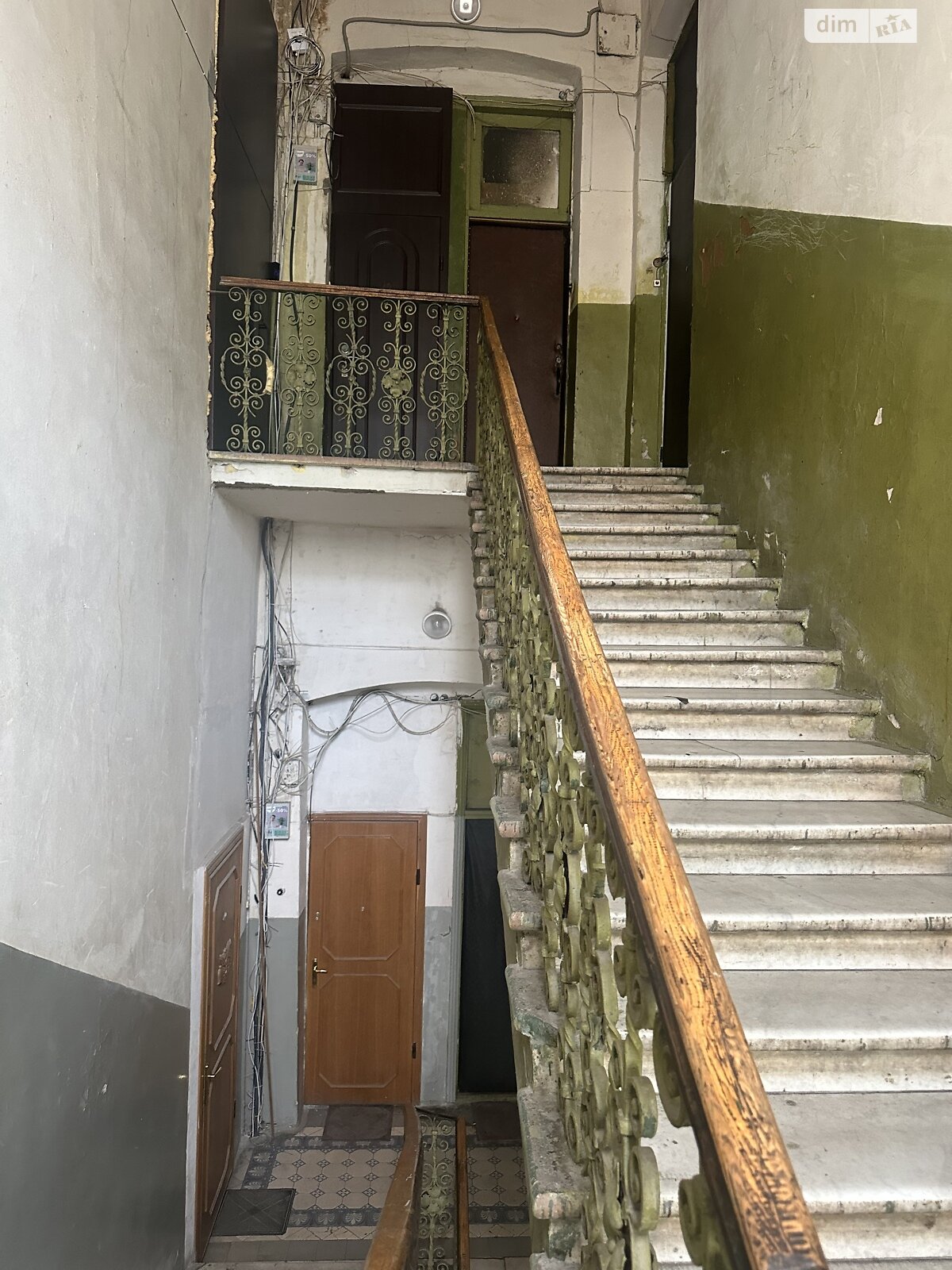 Продажа трехкомнатной квартиры в Киеве, на ул. Саксаганского 89А, район Черепанова гора фото 1 Продажа трехкомнатной квартиры в Киеве, на ул. Саксаганского 89А, район Черепанова гора фото 1