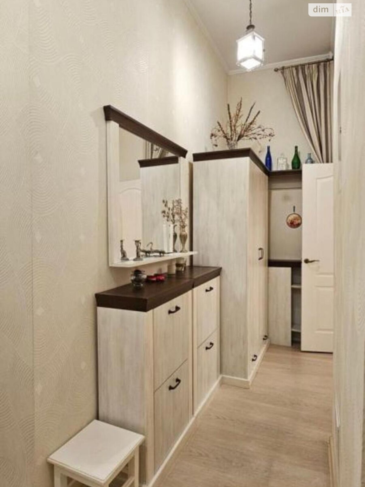 Продажа трехкомнатной квартиры в Киеве, на ул. Шота Руставели 32, район Черепанова гора фото 1 Продажа трехкомнатной квартиры в Киеве, на ул. Шота Руставели 32, район Черепанова гора фото 1
