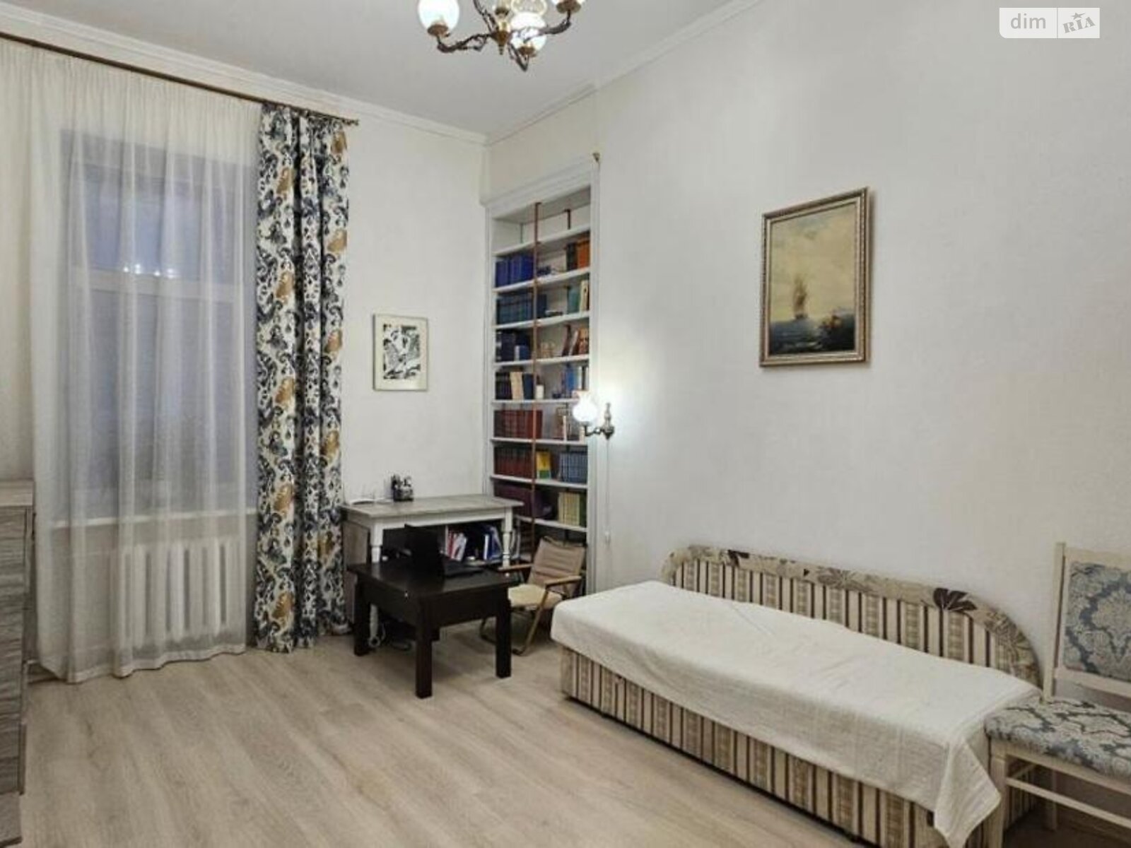 Продажа трехкомнатной квартиры в Киеве, на ул. Шота Руставели 32, район Черепанова гора фото 1 Продажа трехкомнатной квартиры в Киеве, на ул. Шота Руставели 32, район Черепанова гора фото 1