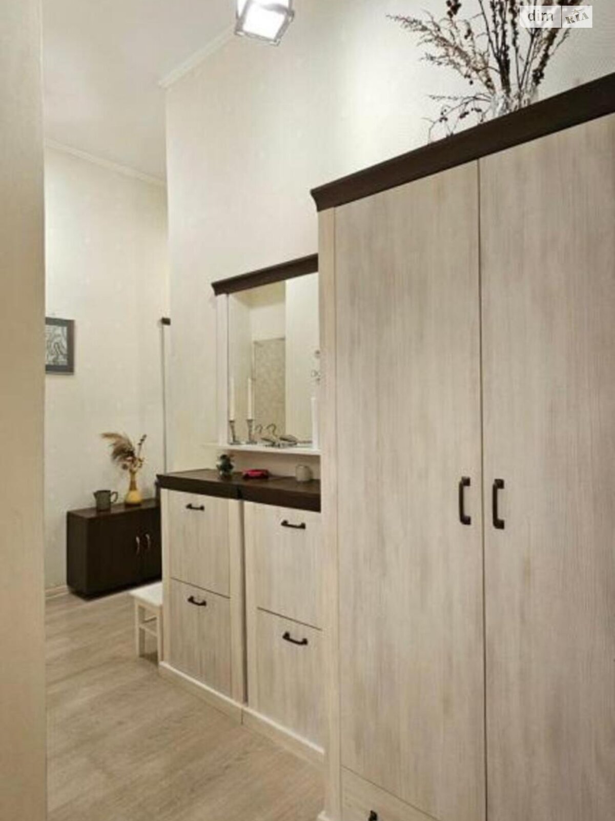 Продажа трехкомнатной квартиры в Киеве, на ул. Шота Руставели 32, район Черепанова гора фото 1 Продажа трехкомнатной квартиры в Киеве, на ул. Шота Руставели 32, район Черепанова гора фото 1