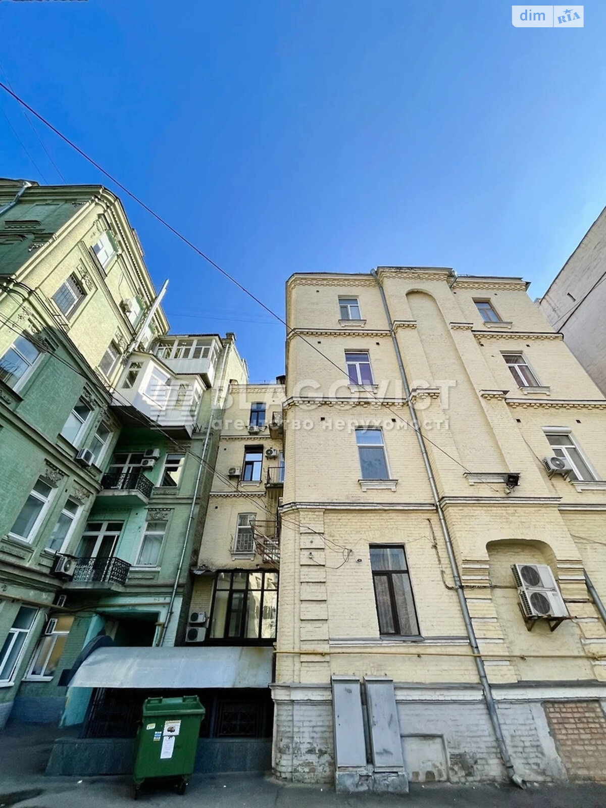 Продажа трехкомнатной квартиры в Киеве, на ул. Шота Руставели 32, район Черепанова гора фото 1 Продажа трехкомнатной квартиры в Киеве, на ул. Шота Руставели 32, район Черепанова гора фото 1