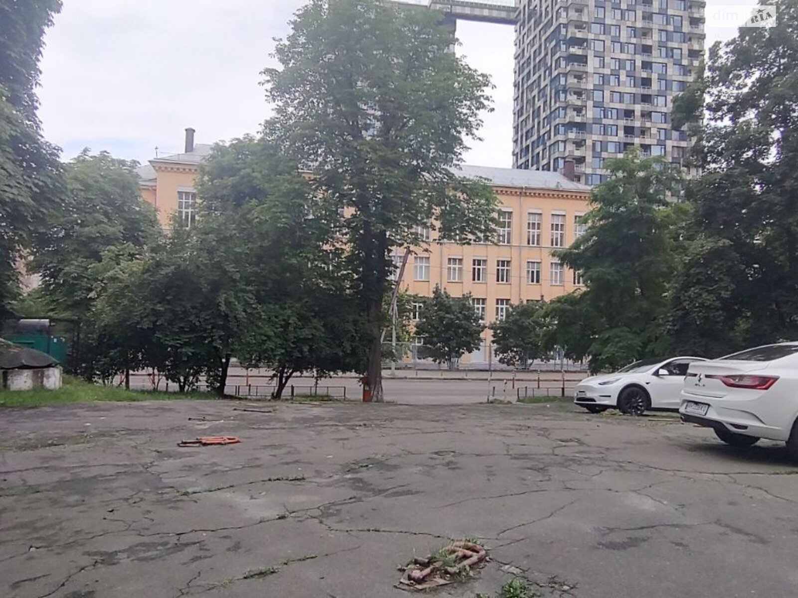 Продажа двухкомнатной квартиры в Киеве, на ул. Василия Тютюнника 5, район Черепанова гора фото 1 Продажа двухкомнатной квартиры в Киеве, на ул. Василия Тютюнника 5, район Черепанова гора фото 1