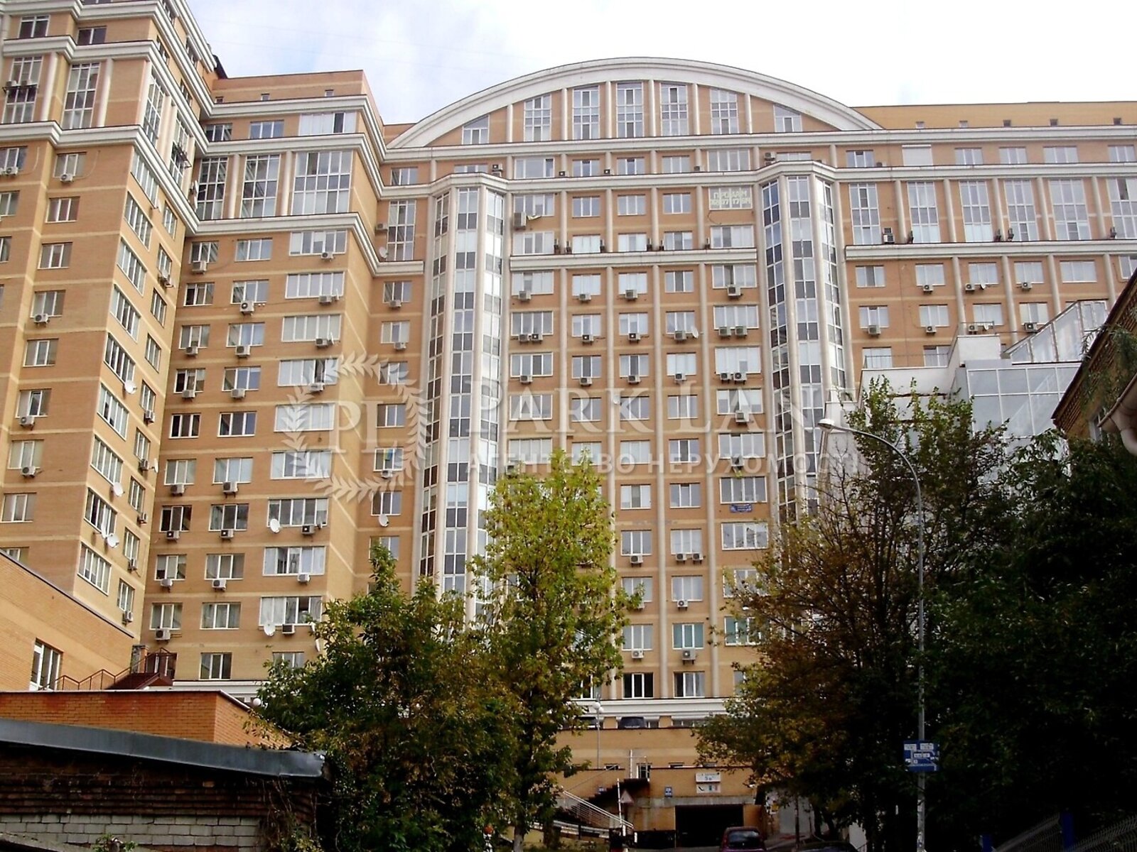 Продаж трикімнатної квартири в Києві, на вул. Василя Тютюнника 5В, район Черепанова гора фото 1 Продаж трикімнатної квартири в Києві, на вул. Василя Тютюнника 5В, район Черепанова гора фото 1