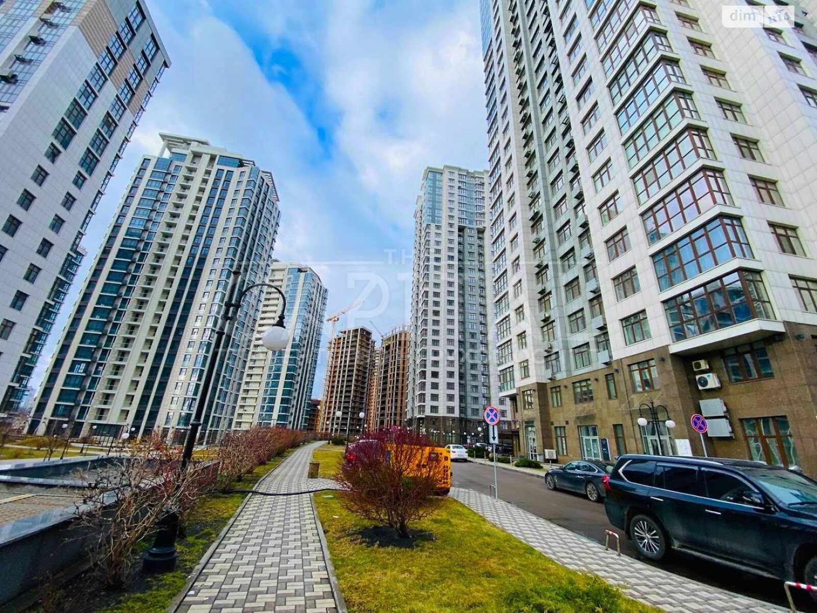 Продажа двухкомнатной квартиры в Киеве, на ул. Андрея Верхогляда 17, район Печерский фото 1 Продажа двухкомнатной квартиры в Киеве, на ул. Андрея Верхогляда 17, район Печерский фото 1