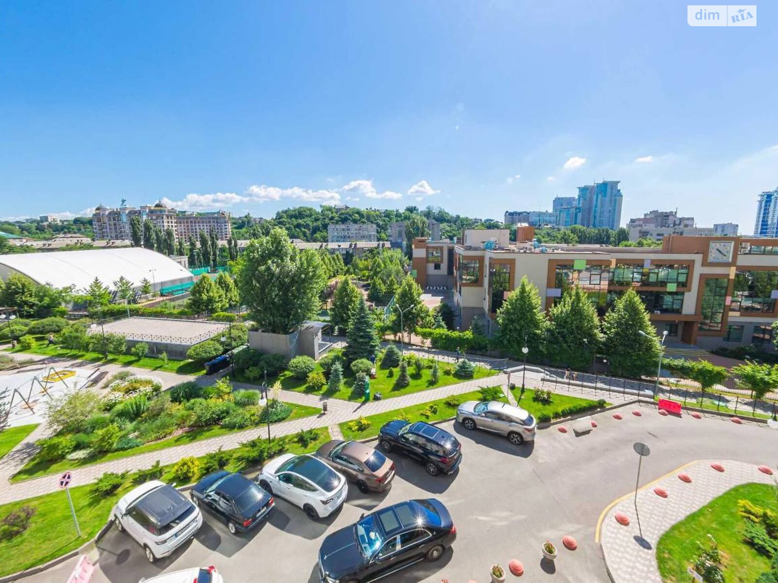 Продажа трехкомнатной квартиры в Киеве, на ул. Андрея Верхогляда 9, район Черная Гора фото 1 Продажа трехкомнатной квартиры в Киеве, на ул. Андрея Верхогляда 9, район Черная Гора фото 1