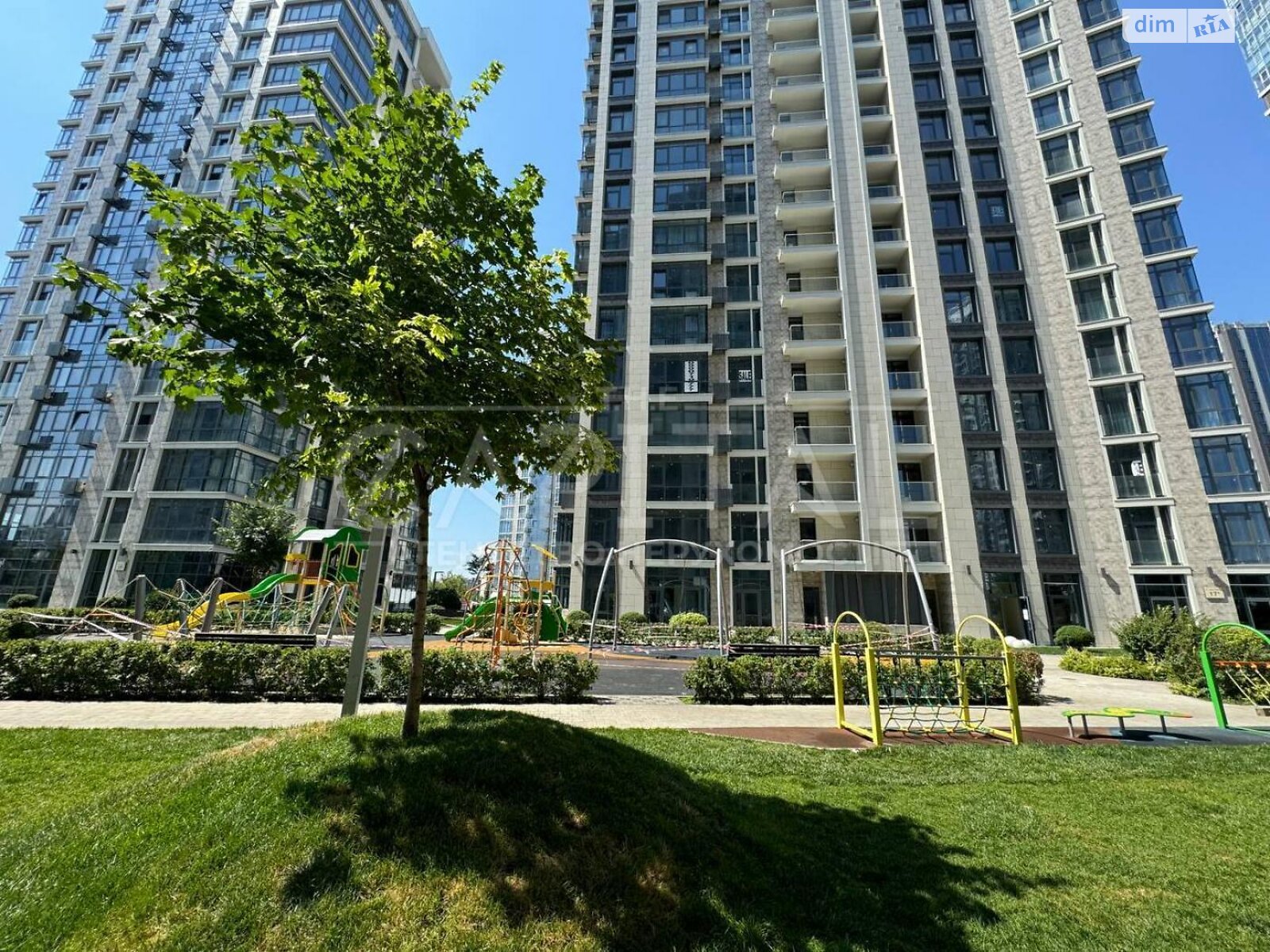 Продажа четырехкомнатной квартиры в Киеве, на ул. Андрея Верхогляда 17Б, район Черная Гора фото 1 Продажа четырехкомнатной квартиры в Киеве, на ул. Андрея Верхогляда 17Б, район Черная Гора фото 1