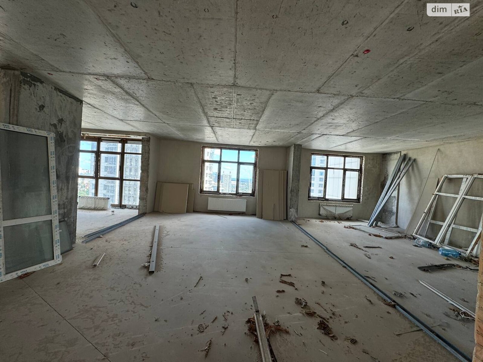 Продаж п`ятикімнатної квартири в Києві, на вул. Андрія Верхогляда 16, район Чорна Гора фото 1 Продаж п`ятикімнатної квартири в Києві, на вул. Андрія Верхогляда 16, район Чорна Гора фото 1