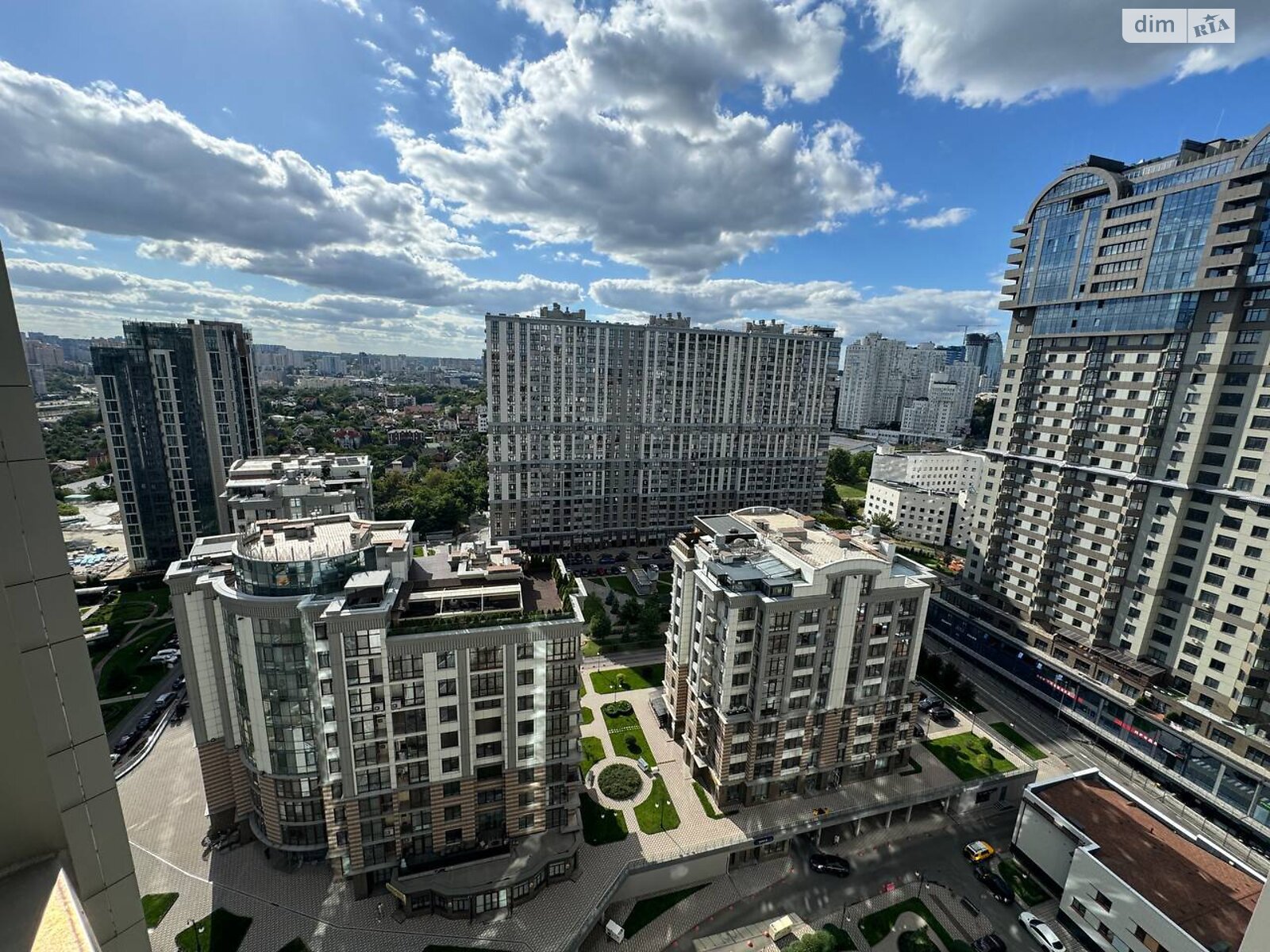 Продаж п`ятикімнатної квартири в Києві, на вул. Андрія Верхогляда 16, район Чорна Гора фото 1 Продаж п`ятикімнатної квартири в Києві, на вул. Андрія Верхогляда 16, район Чорна Гора фото 1