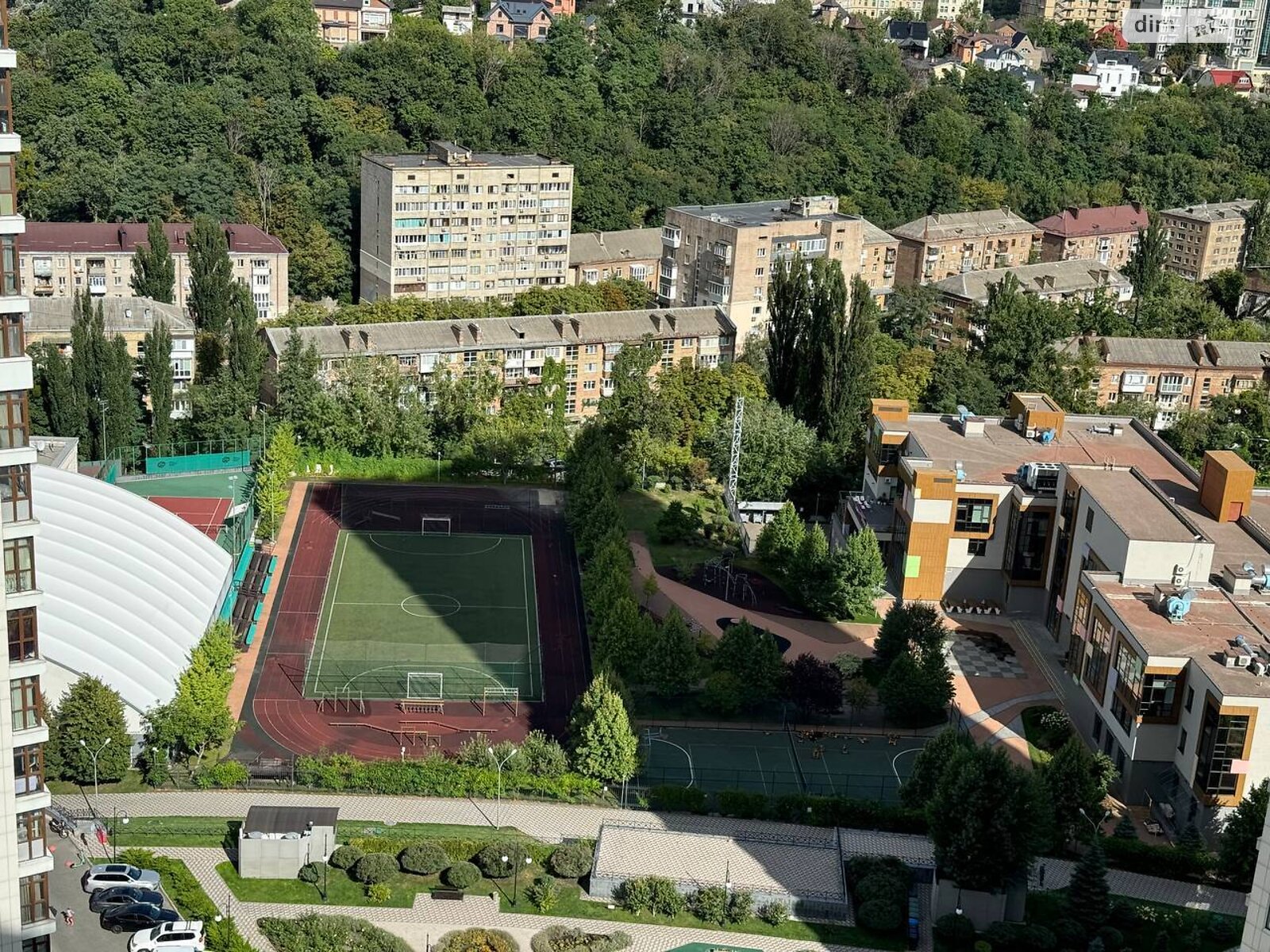 Продаж п`ятикімнатної квартири в Києві, на вул. Андрія Верхогляда 16, район Чорна Гора фото 1