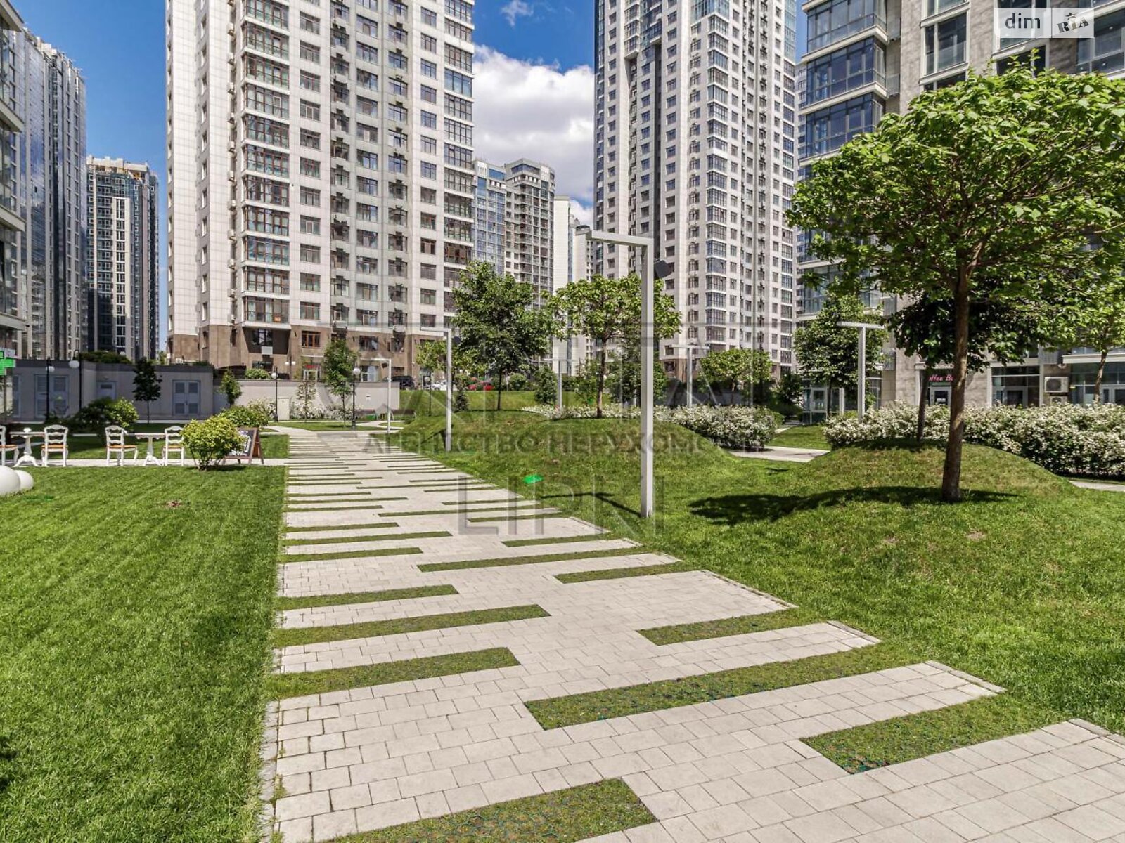 Продажа трехкомнатной квартиры в Киеве, на ул. Андрея Верхогляда 19А, район Черная Гора фото 1 Продажа трехкомнатной квартиры в Киеве, на ул. Андрея Верхогляда 19А, район Черная Гора фото 1