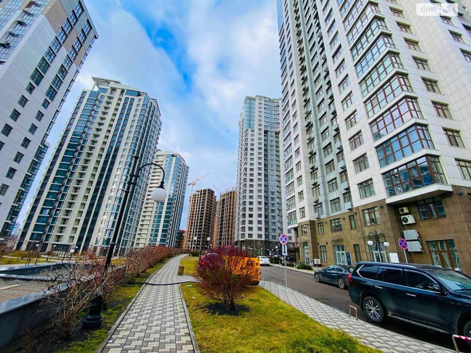 Продажа трехкомнатной квартиры в Киеве, на ул. Андрея Верхогляда 19А, район Черная Гора фото 1 Продажа трехкомнатной квартиры в Киеве, на ул. Андрея Верхогляда 19А, район Черная Гора фото 1