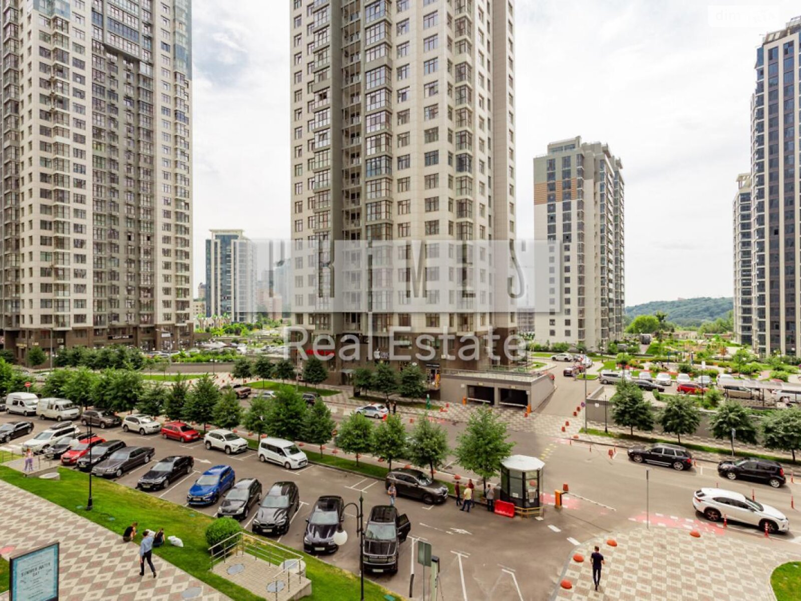Продажа трехкомнатной квартиры в Киеве, на ул. Андрея Верхогляда 20, район Черная Гора фото 1 Продажа трехкомнатной квартиры в Киеве, на ул. Андрея Верхогляда 20, район Черная Гора фото 1