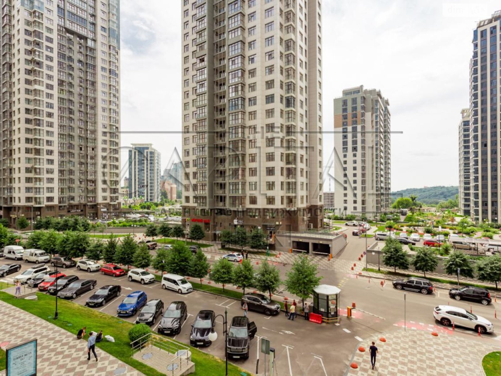 Продажа трехкомнатной квартиры в Киеве, на ул. Андрея Верхогляда 20, район Черная Гора фото 1 Продажа трехкомнатной квартиры в Киеве, на ул. Андрея Верхогляда 20, район Черная Гора фото 1