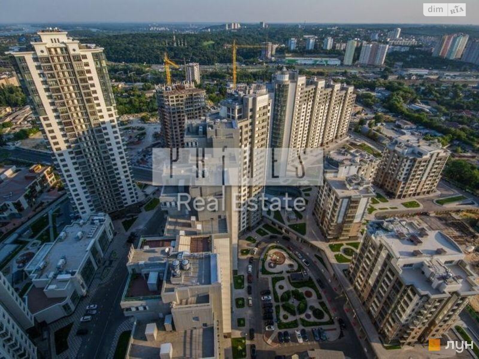 Продажа четырехкомнатной квартиры в Киеве, на ул. Андрея Верхогляда 15, район Черная Гора фото 1 Продажа четырехкомнатной квартиры в Киеве, на ул. Андрея Верхогляда 15, район Черная Гора фото 1