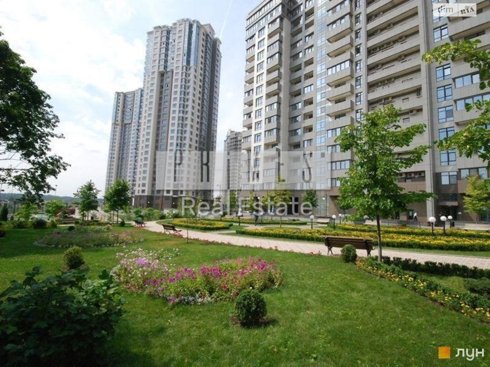 Продажа четырехкомнатной квартиры в Киеве, на ул. Андрея Верхогляда 15, район Черная Гора фото 1 Продажа четырехкомнатной квартиры в Киеве, на ул. Андрея Верхогляда 15, район Черная Гора фото 1