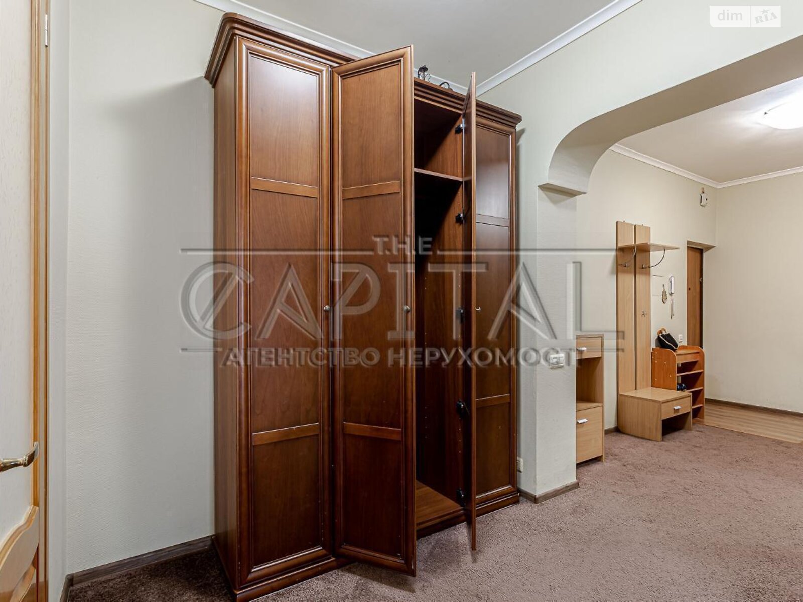 Продажа трехкомнатной квартиры в Киеве, на ул. Андрея Верхогляда 4, район Черная Гора фото 1