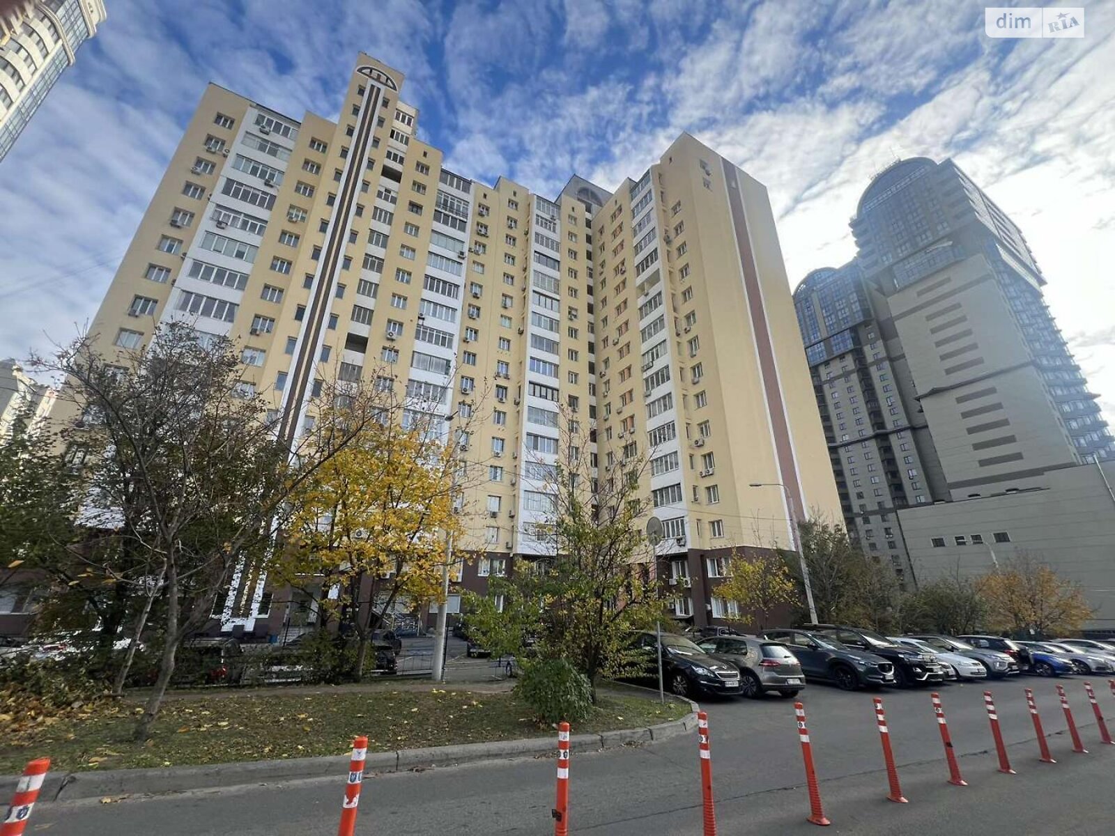 Продаж трикімнатної квартири в Києві, на вул. Андрія Верхогляда 4, район Чорна Гора фото 1 Продаж трикімнатної квартири в Києві, на вул. Андрія Верхогляда 4, район Чорна Гора фото 1