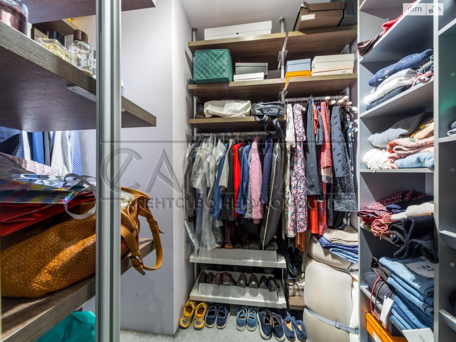 Продажа трехкомнатной квартиры в Киеве, на ул. Андрея Верхогляда 20, кв. 165, район Черная Гора фото 1 Продажа трехкомнатной квартиры в Киеве, на ул. Андрея Верхогляда 20, кв. 165, район Черная Гора фото 1