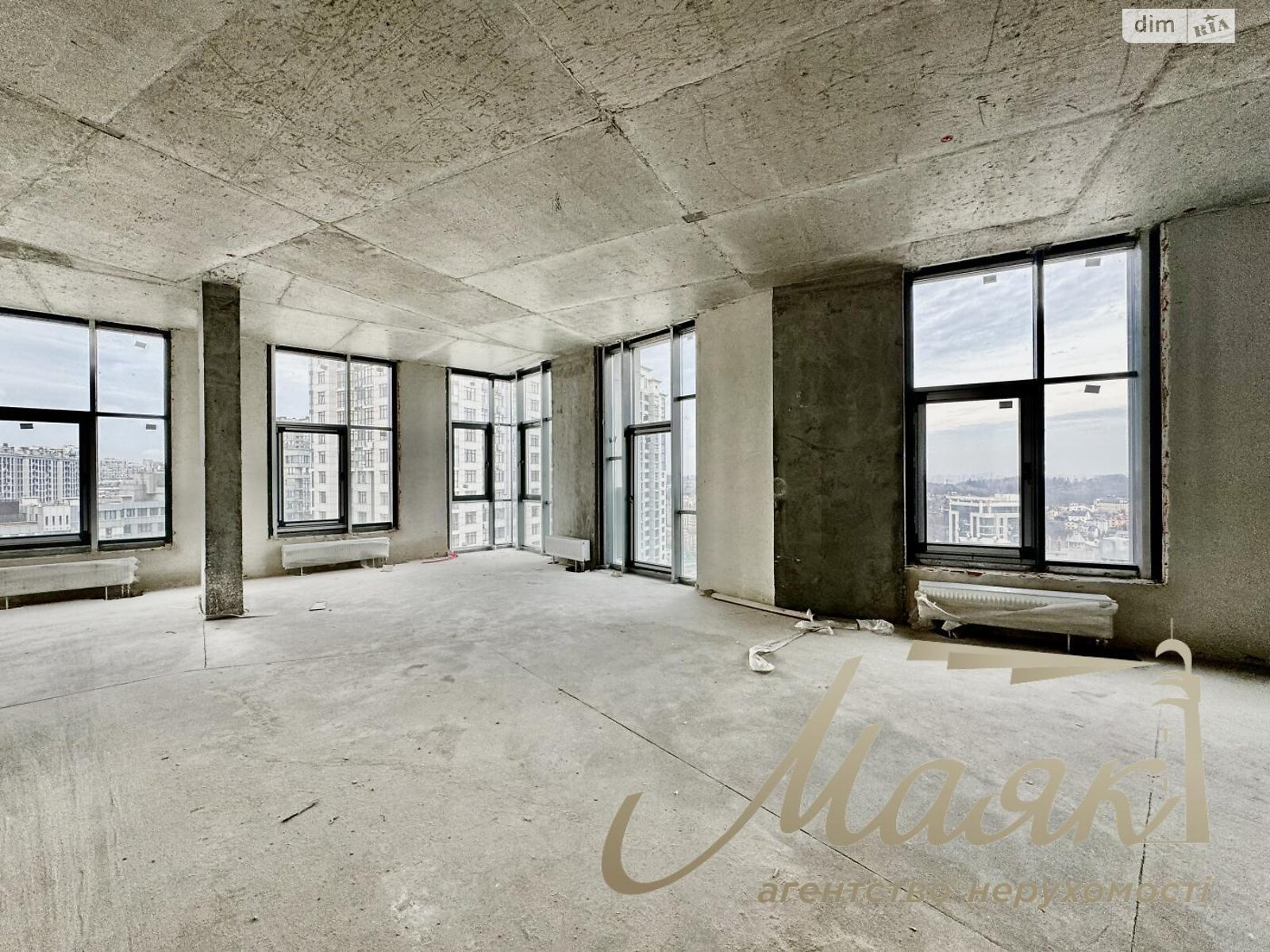 Продажа трехкомнатной квартиры в Киеве, на ул. Андрея Верхогляда 17Б, район Черная Гора фото 1 Продажа трехкомнатной квартиры в Киеве, на ул. Андрея Верхогляда 17Б, район Черная Гора фото 1