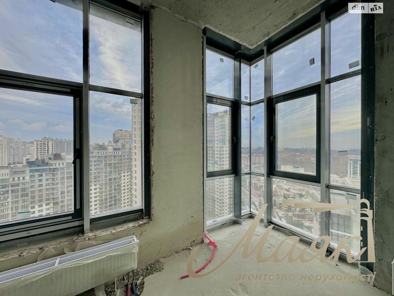 Продажа трехкомнатной квартиры в Киеве, на ул. Андрея Верхогляда 17Б, район Черная Гора фото 1 Продажа трехкомнатной квартиры в Киеве, на ул. Андрея Верхогляда 17Б, район Черная Гора фото 1