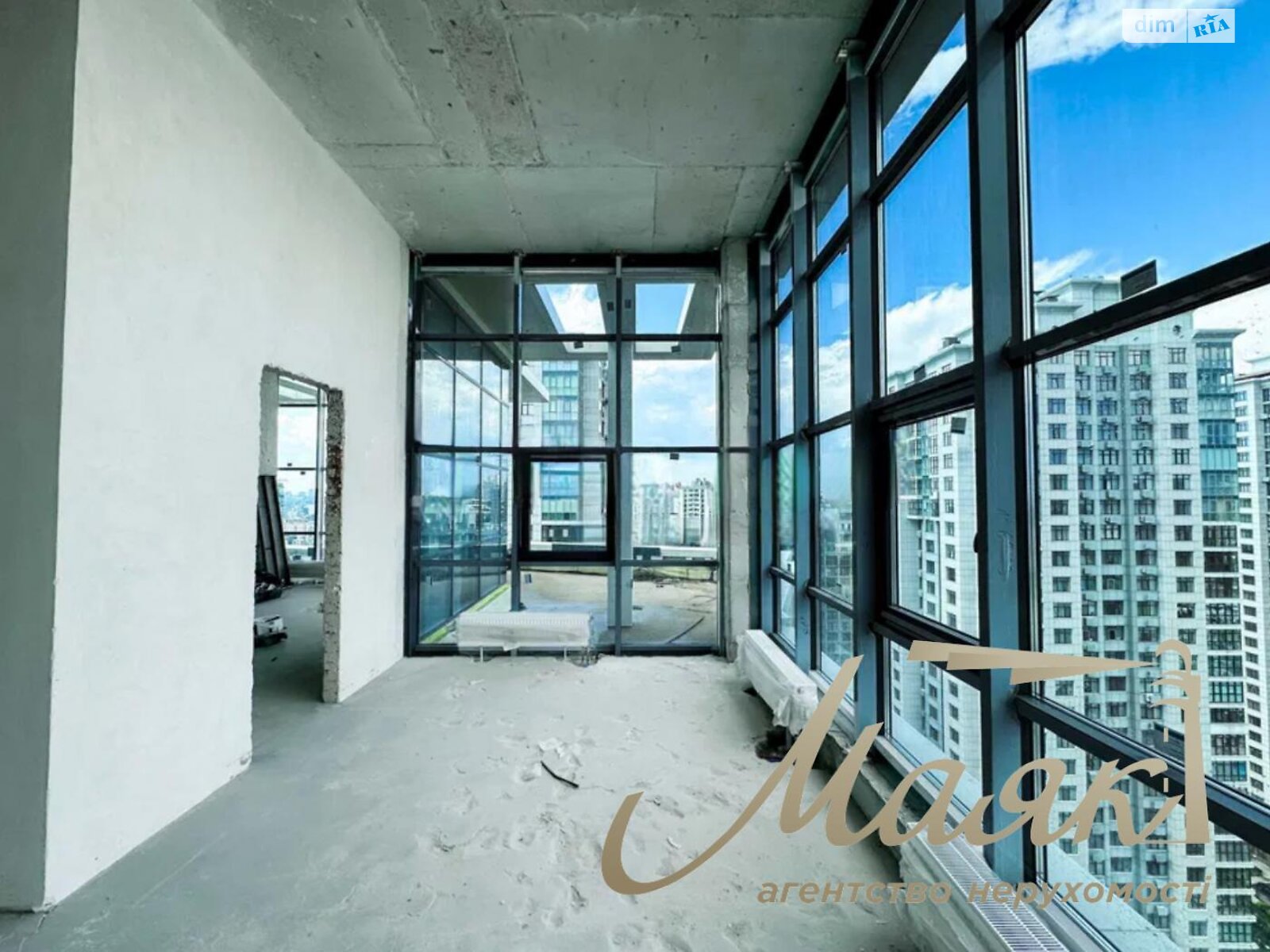 Продажа трехкомнатной квартиры в Киеве, на ул. Андрея Верхогляда 17Б, район Черная Гора фото 1 Продажа трехкомнатной квартиры в Киеве, на ул. Андрея Верхогляда 17Б, район Черная Гора фото 1