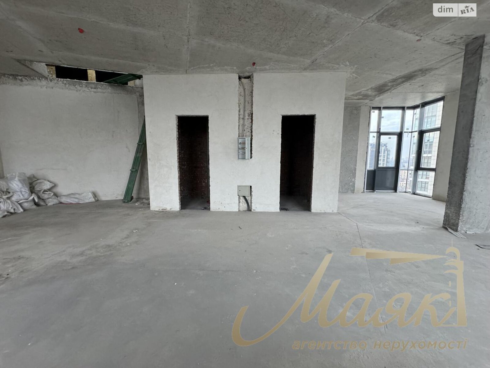 Продажа трехкомнатной квартиры в Киеве, на ул. Андрея Верхогляда 17Б, район Черная Гора фото 1 Продажа трехкомнатной квартиры в Киеве, на ул. Андрея Верхогляда 17Б, район Черная Гора фото 1