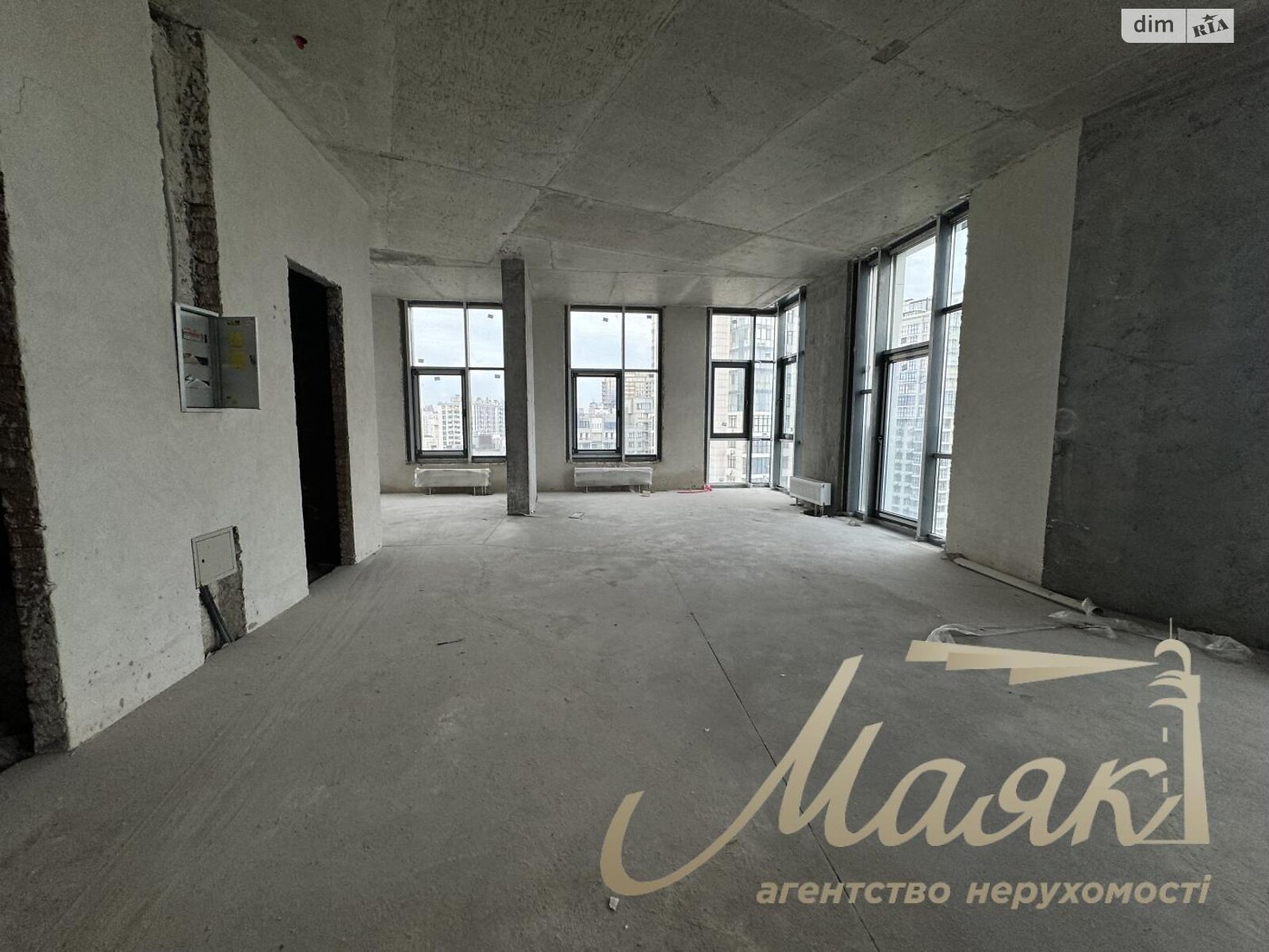 Продажа трехкомнатной квартиры в Киеве, на ул. Андрея Верхогляда 17Б, район Черная Гора фото 1 Продажа трехкомнатной квартиры в Киеве, на ул. Андрея Верхогляда 17Б, район Черная Гора фото 1