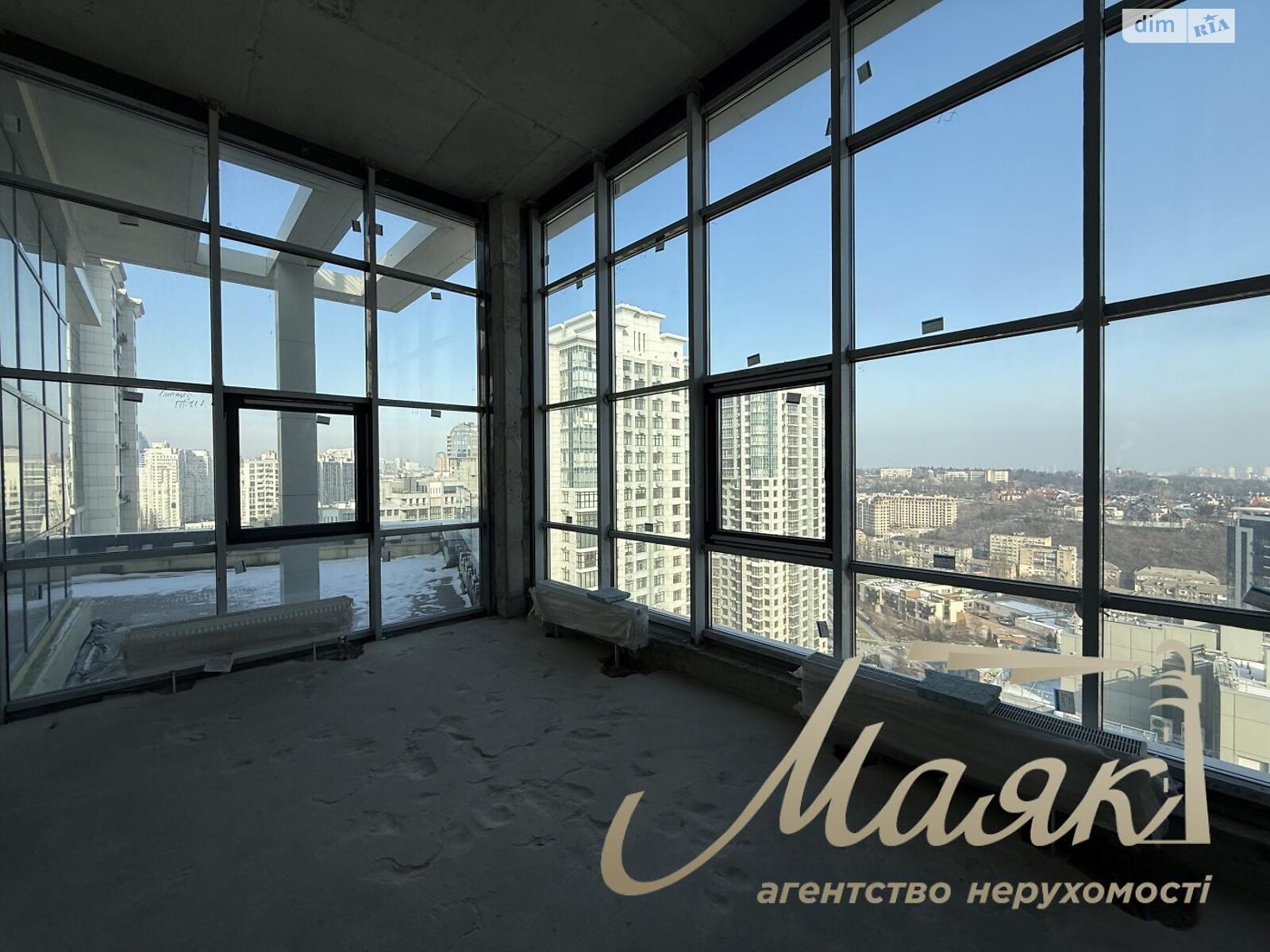 Продажа трехкомнатной квартиры в Киеве, на ул. Андрея Верхогляда 17Б, район Черная Гора фото 1 Продажа трехкомнатной квартиры в Киеве, на ул. Андрея Верхогляда 17Б, район Черная Гора фото 1